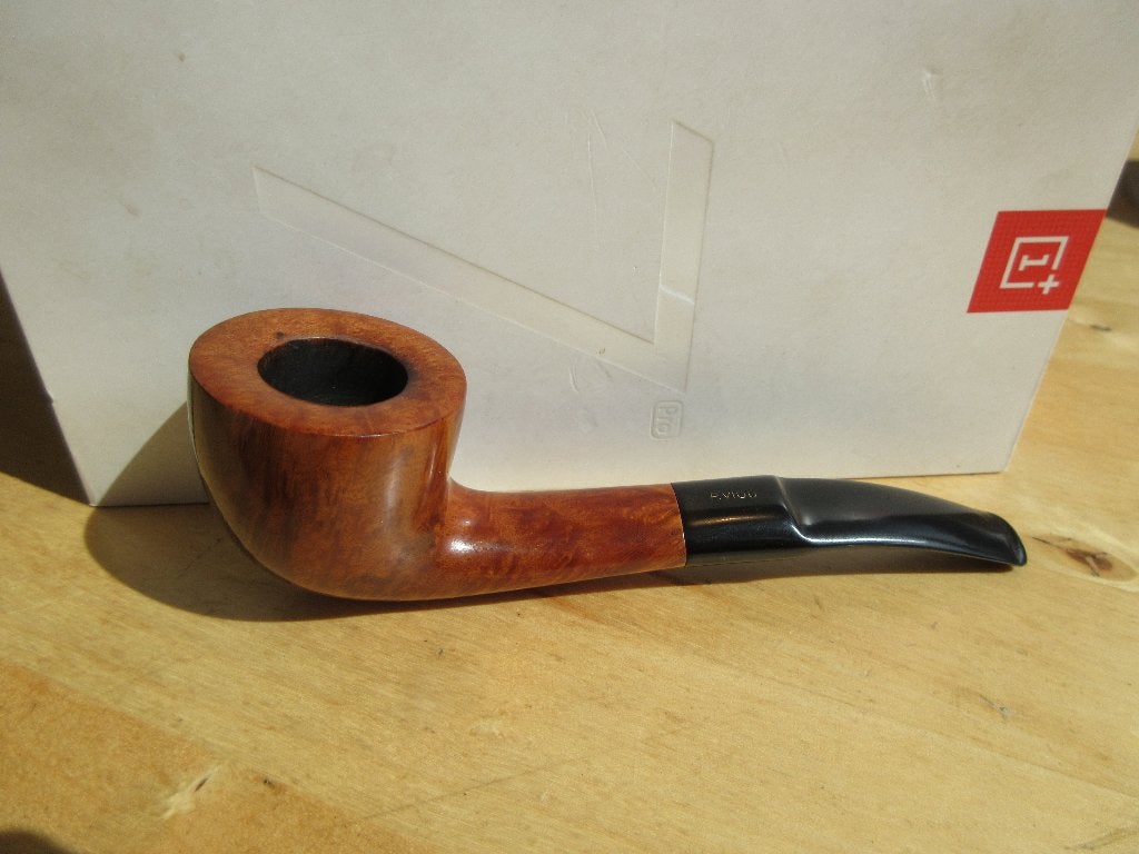 Vintage bruyere pijp P. Viou St. Claude Nieuwstaat, Ophalen of Verzenden, Zo goed als nieuw, (Water)pijp