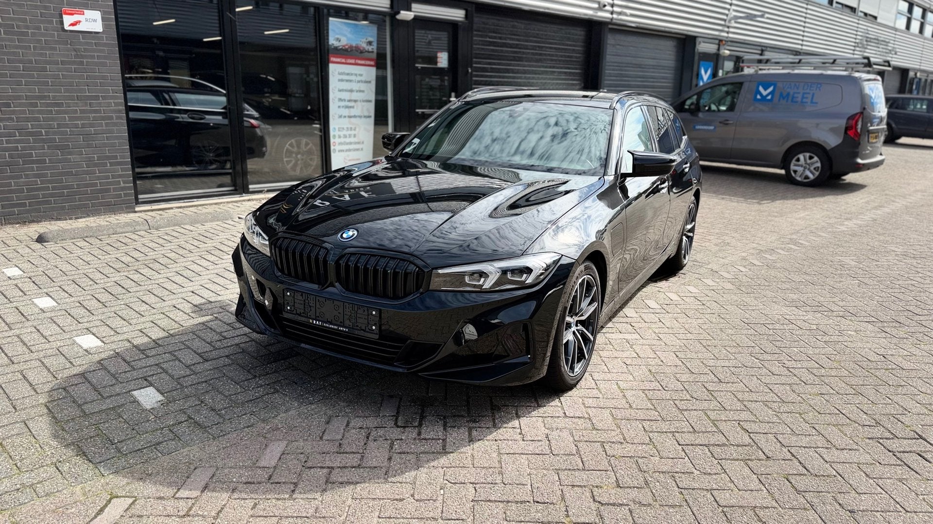BMW 3-serie Touring 320eAutomaat,Stoelverw.Telefoon lader,36, Auto's, Automaat, 1998 cc, Achterwielaandrijving, Zwart