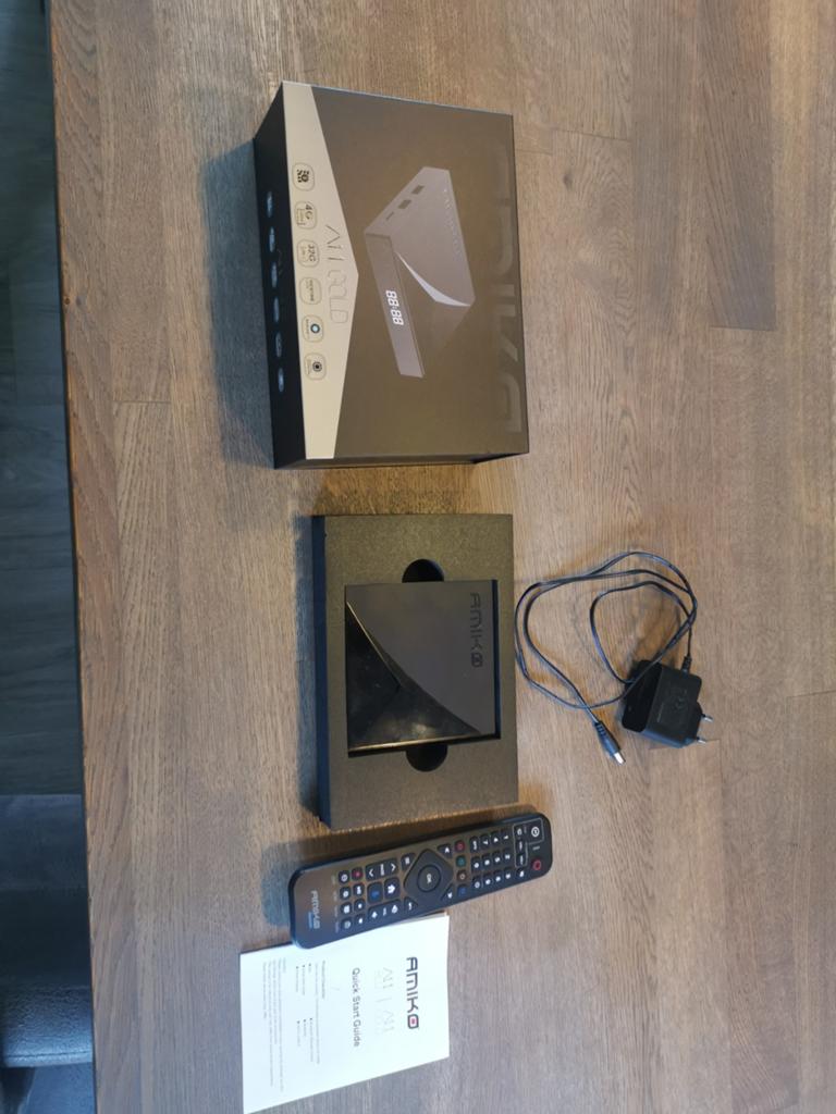 Amiko A11 Gold Android TV Box 4K - Zo goed als nieuw, Audio, Tv en Foto, Mediaspelers, Ophalen, Zo goed als nieuw, USB 2, Minder dan 500 GB