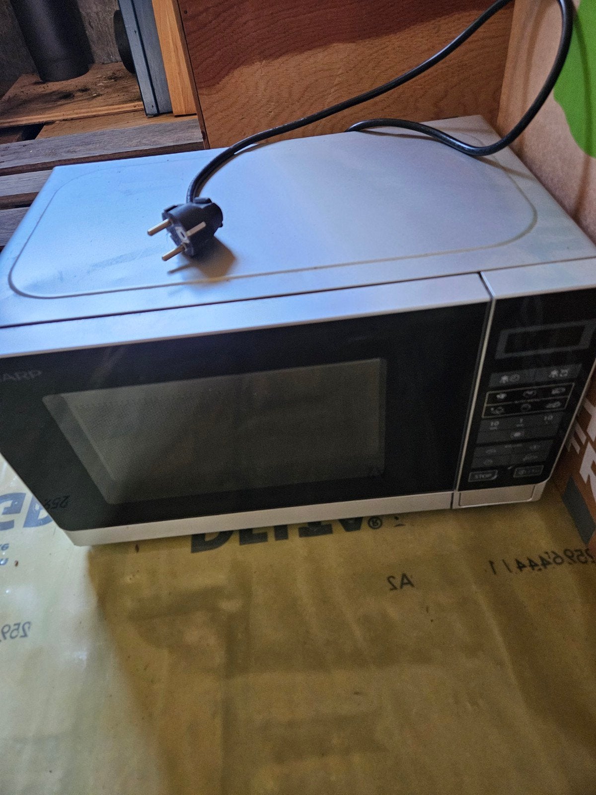 Sharp R-242 (W) Magnetron - grijs, Witgoed en Apparatuur, Magnetrons, Ophalen, Gebruikt, Minder dan 45 cm, Magnetron
