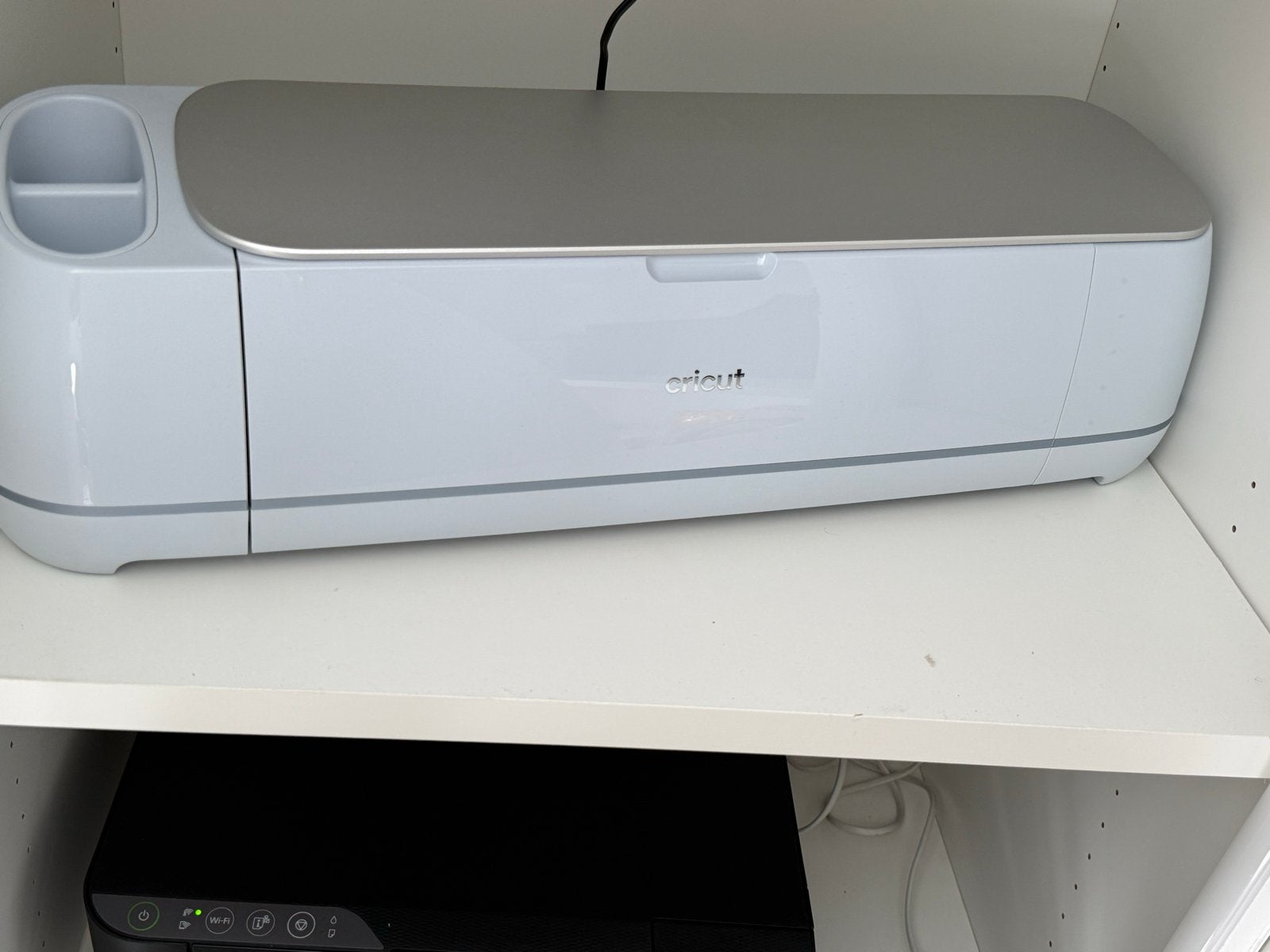 Cricut Explore 3 snijmachine met veel accessoires, Hobby en Vrije tijd, Overige thema's, Zo goed als nieuw, Kunststof, Machine