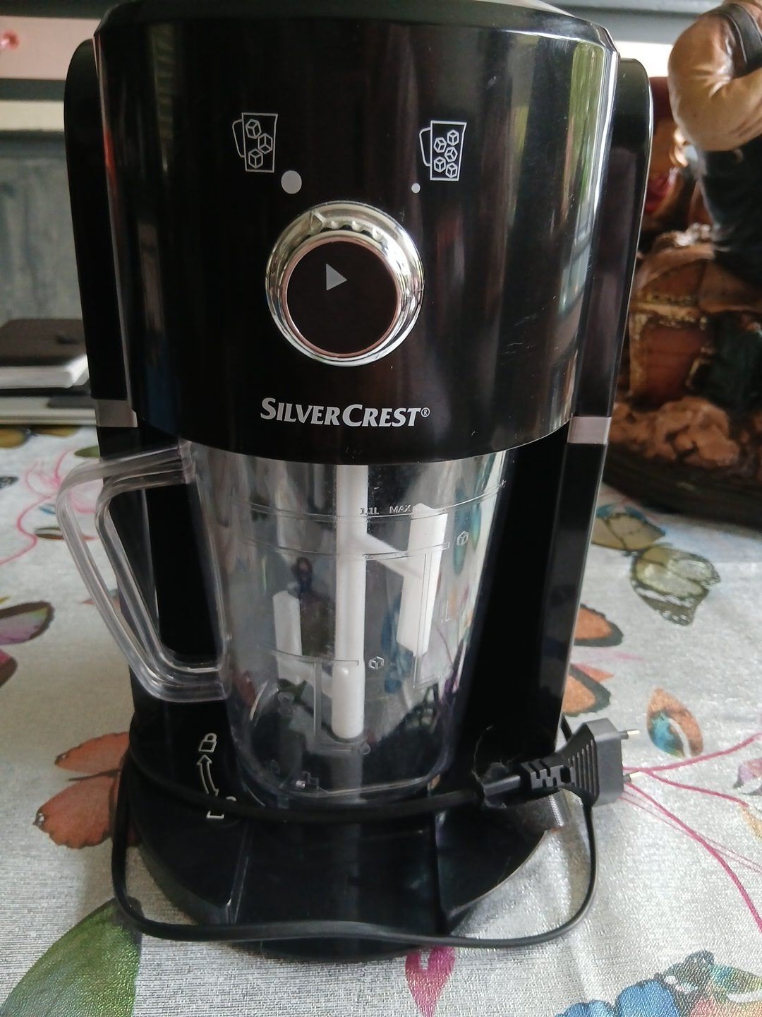 SilverCrest Slushmachine SSM 30 B1 – slechts 1x gebruikt, Ophalen of Verzenden, Zo goed als nieuw