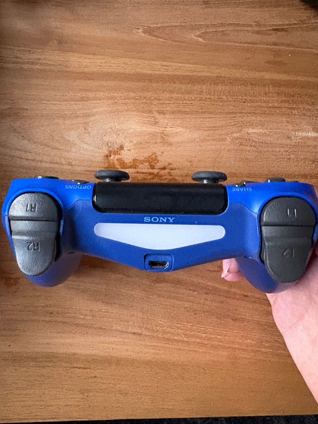Foto 4 van Playstation 4 slim