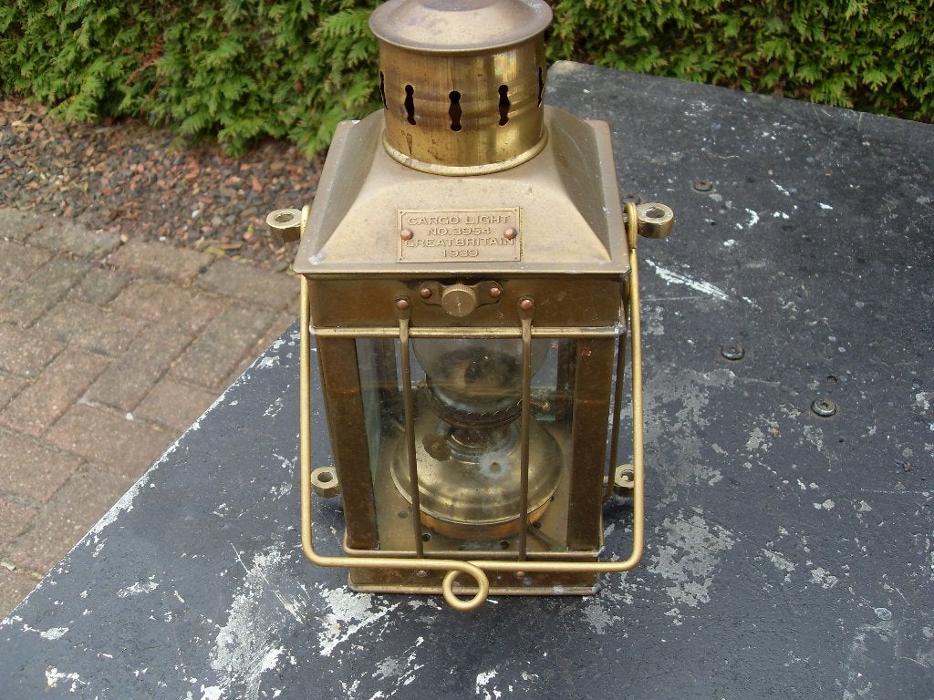 scheepslantaarn cargo light nr 3954 vintage, Antiek en Kunst, Ophalen of Verzenden, Koper