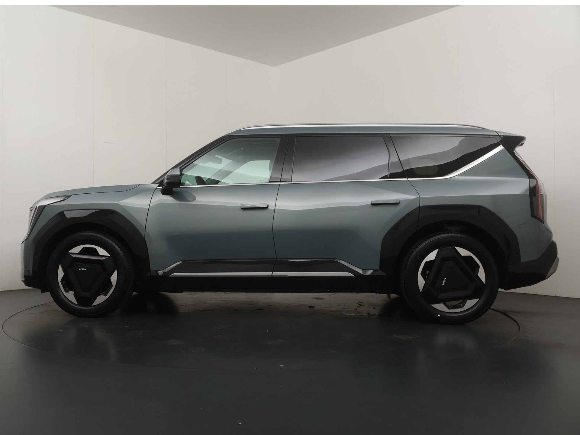 Kia EV9 Plus Advanced AWD 99.8 kWh - Prijs incl inruilpremie, Automaat, 12 maanden, EV9, Zwart
