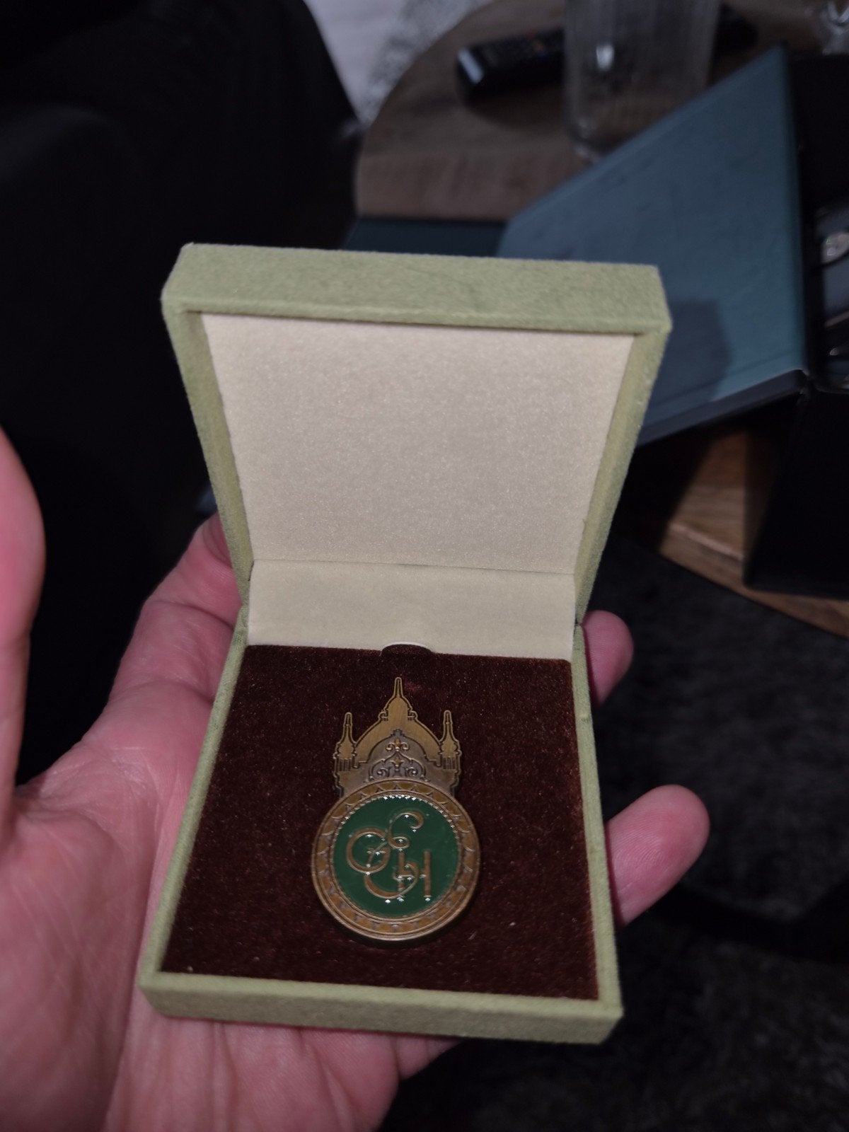 Grand hotel, Verzamelen, Efteling, Ophalen of Verzenden, Button of Speldje