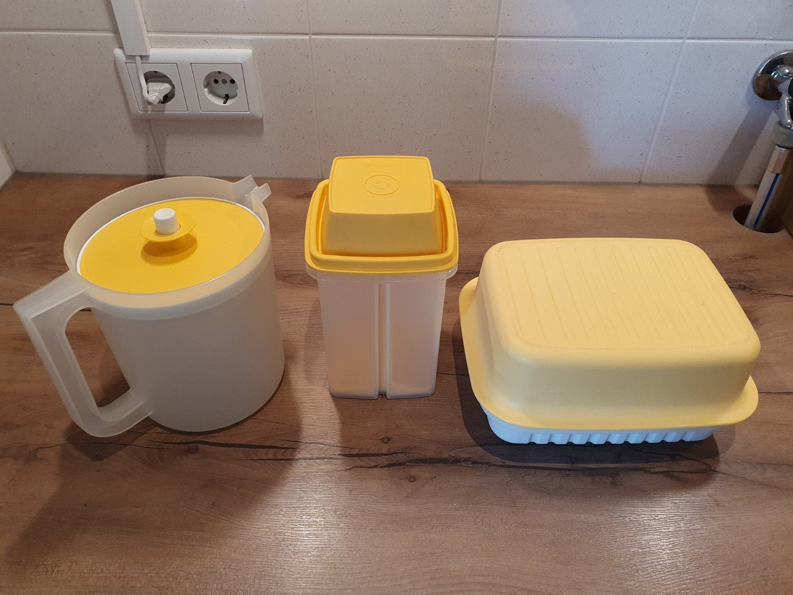 Vintage kan , Zuurpot met rekje , Brooddoos kaasdoos, Ophalen of Verzenden, Zo goed als nieuw, Geel
