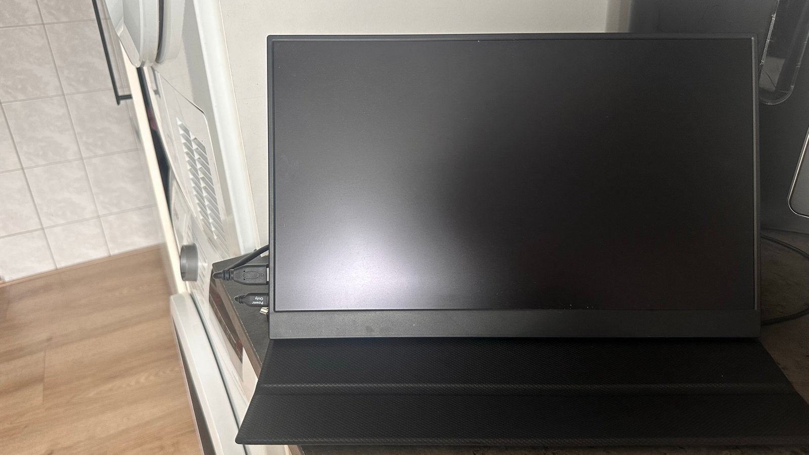 HONGO 15.6 inch Draagbare Monitor Full HD IPS, IPS, Kantelbaar, Full HD, Zo goed als nieuw
