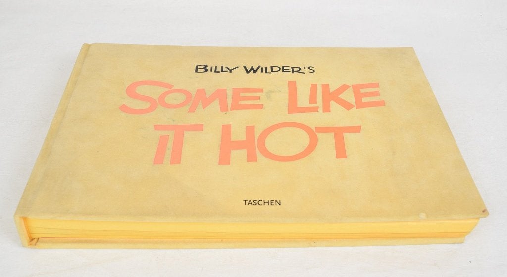 Some like it hot limited deluxe Taschen boek met blu ray, Gebruikt, Ducoso, Overige typen, Ophalen of Verzenden