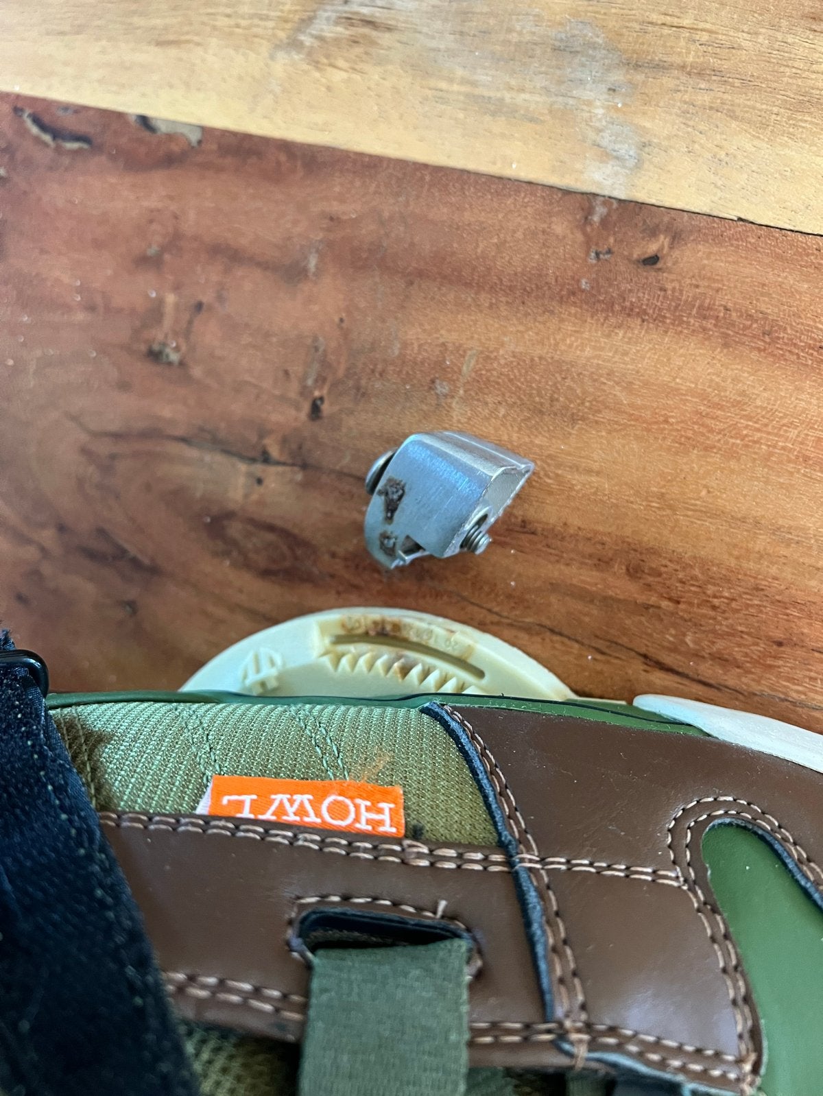 Howl Snowboard Boots - Maat 46 - Bandje defect, Ophalen, Gebruikt