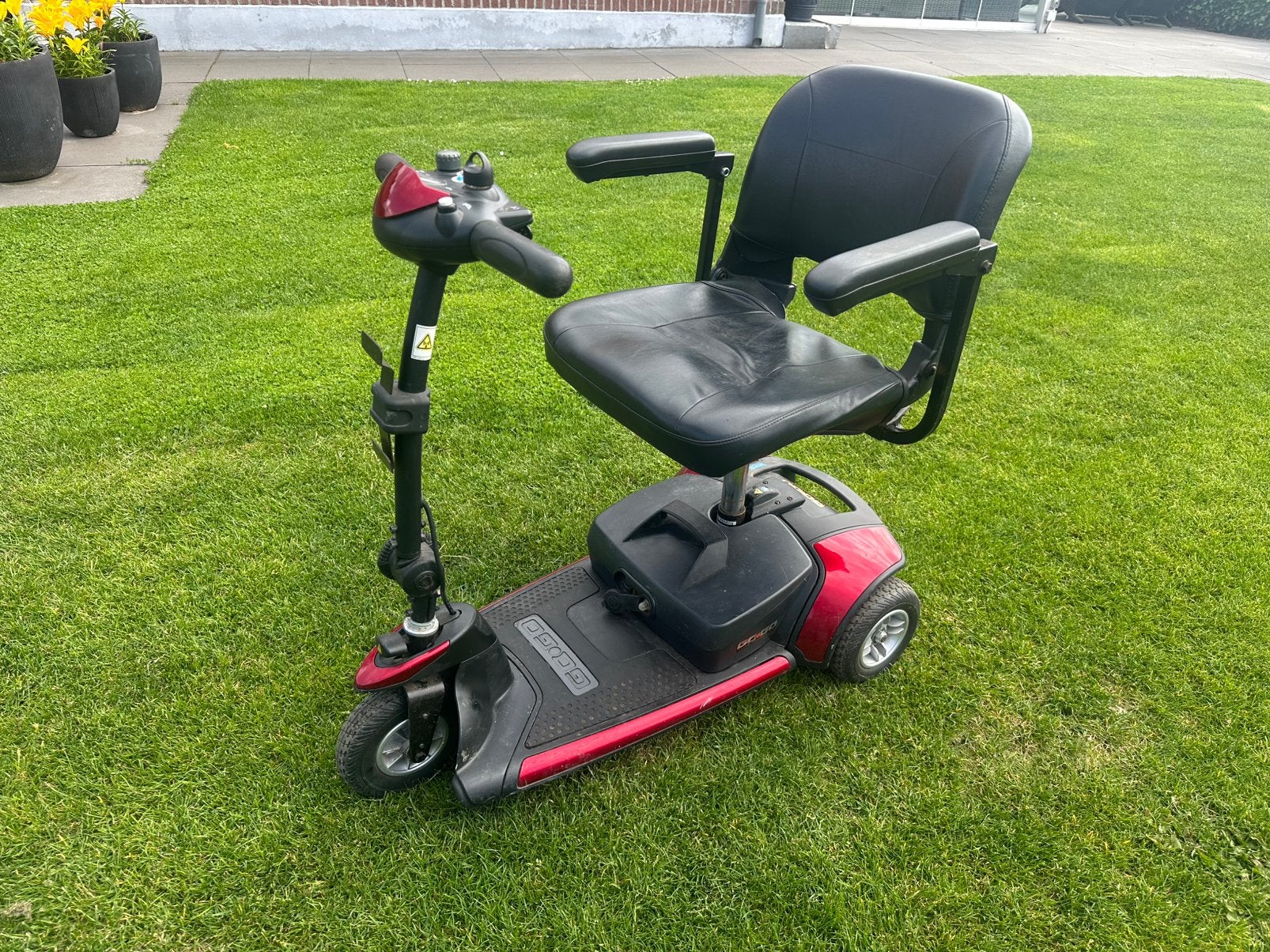 Scootmobiel GOGO TRAVELLER Nieuw accupakket, Ophalen, Zo goed als nieuw, 10 km/u of minder