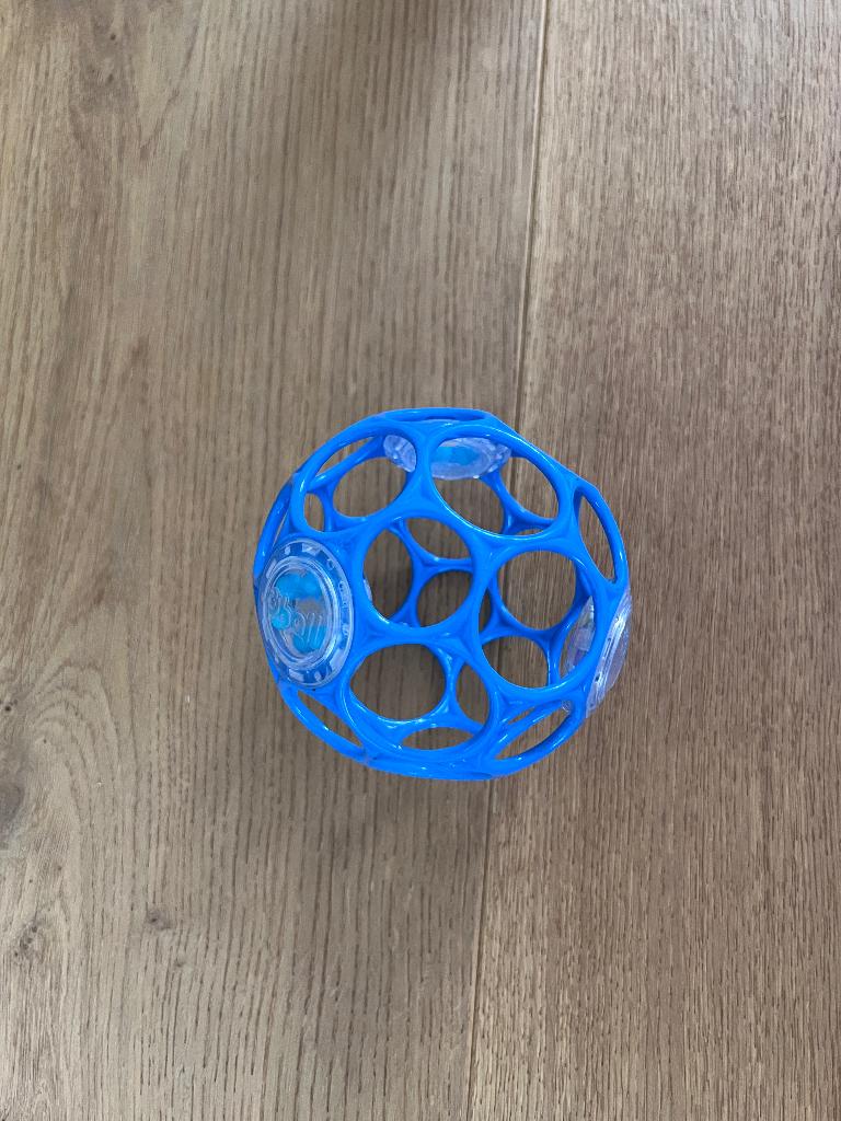 Oball rattle blauw, Ophalen, Zo goed als nieuw