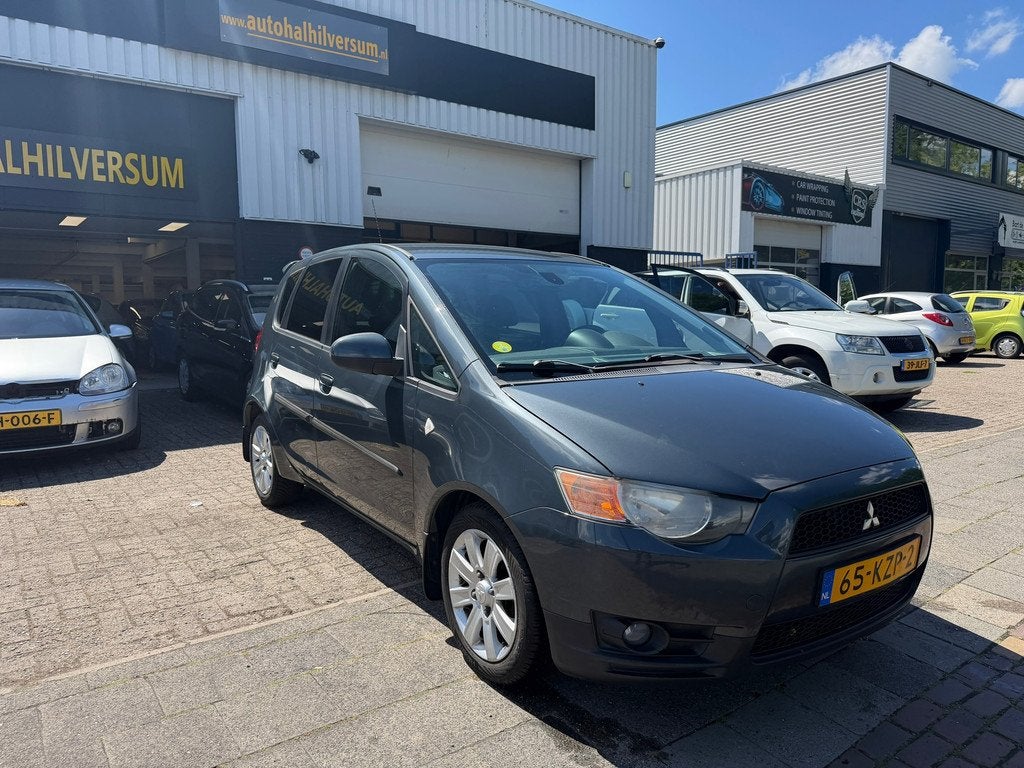 Mitsubishi Colt 1.3 Edition Two 5 DEURS AIRCO, Auto's, Voorwielaandrijving, Gebruikt, 31 €/maand, Colt
