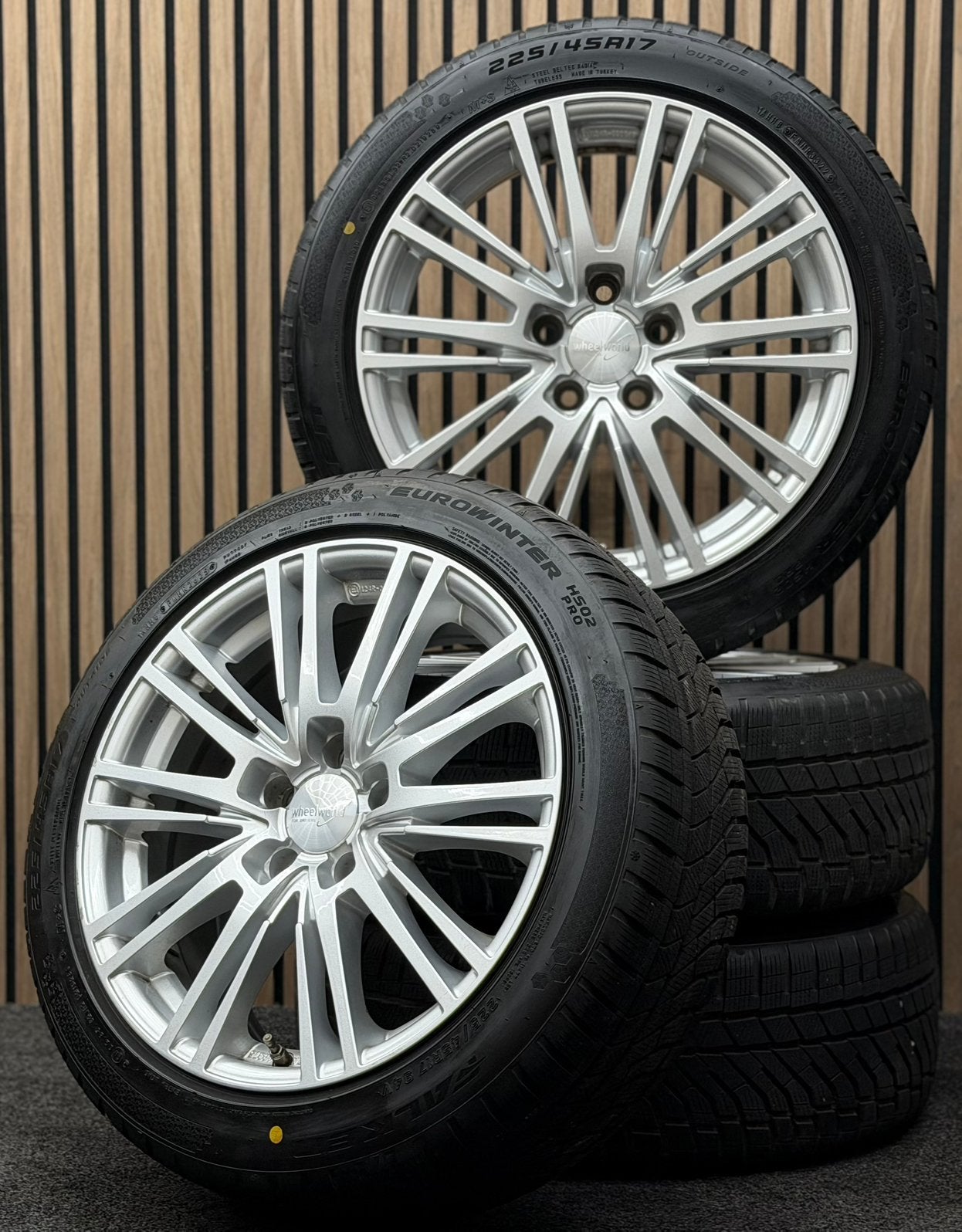 17 inch Wheelworld WH18 - VW Eos Golf Sportsvan 5x112 Falken, Auto-onderdelen, Banden en Velgen, Banden en Velgen, Winterbanden