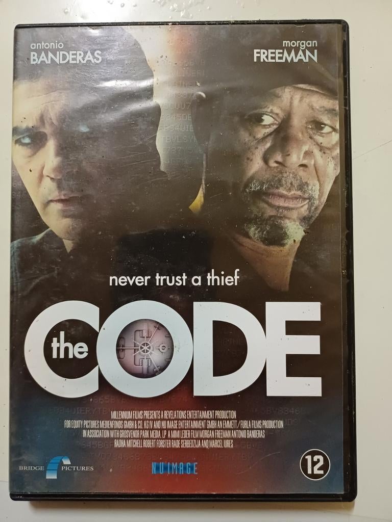 The Code, Vanaf 12 jaar, Ophalen of Verzenden, Zo goed als nieuw, Actiethriller