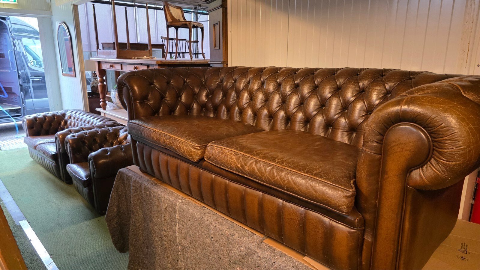 antiek Chesterfield bankstel 3-2-1, Ophalen