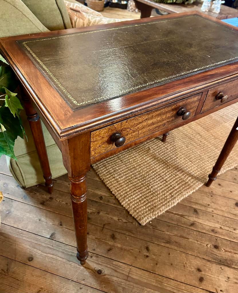 Kleine antieke houtenschrijftafel/ sidetable. Ca 1880/1920, Ophalen