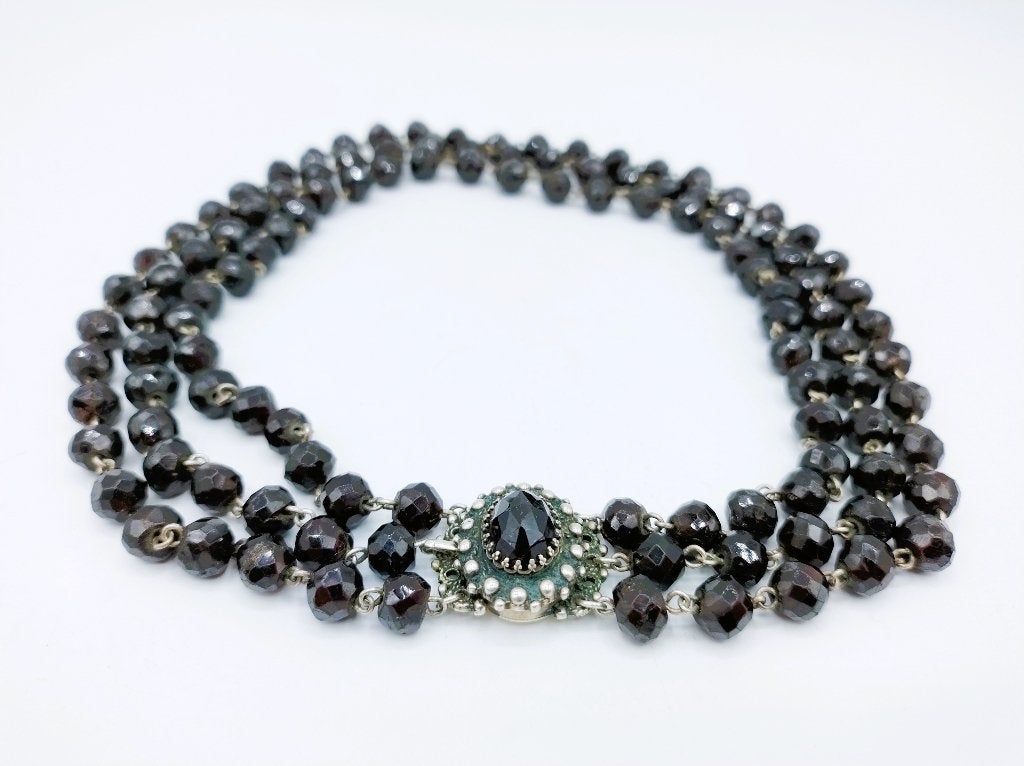 Antieke granaten ketting met zilveren slot, Amsterdam, 120g, Verzenden, Zilver, Ketting