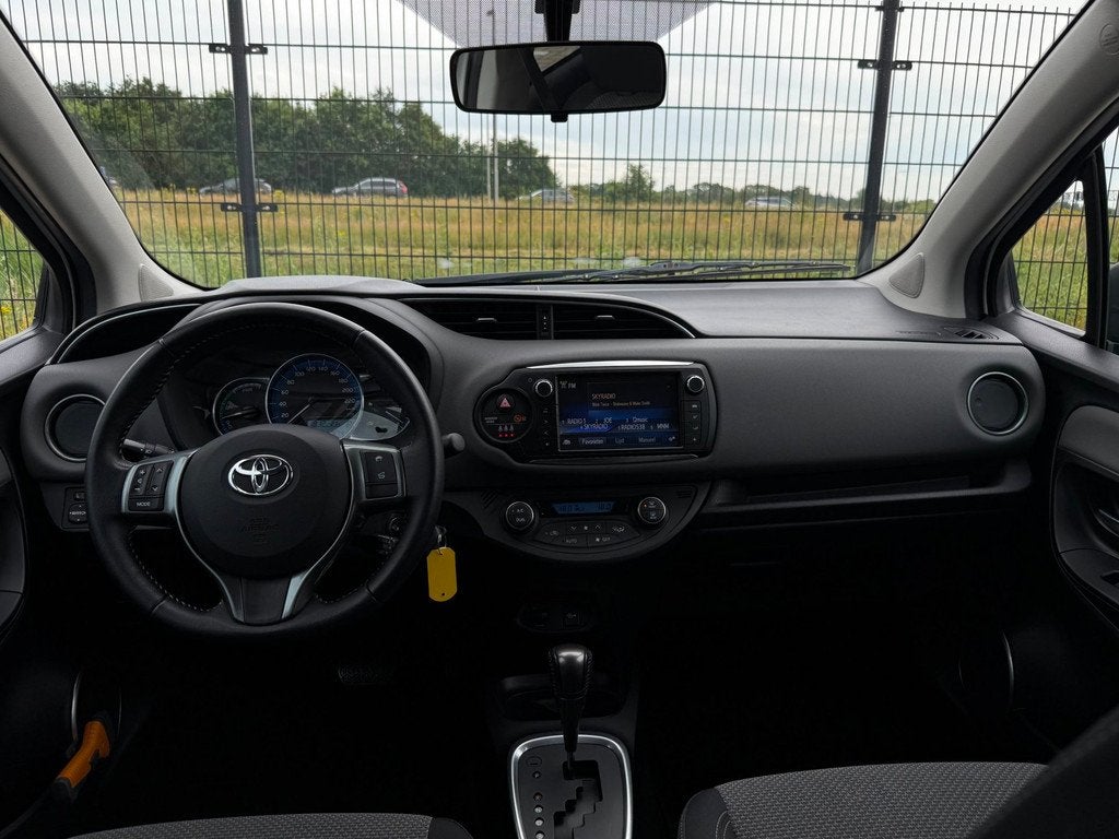 Toyota Yaris 1.5 Hybrid Aspiration | Camera | Trekhaak | Blu, Gebruikt, 4 cilinders, Bedrijf, Hybride Elektrisch/Benzine