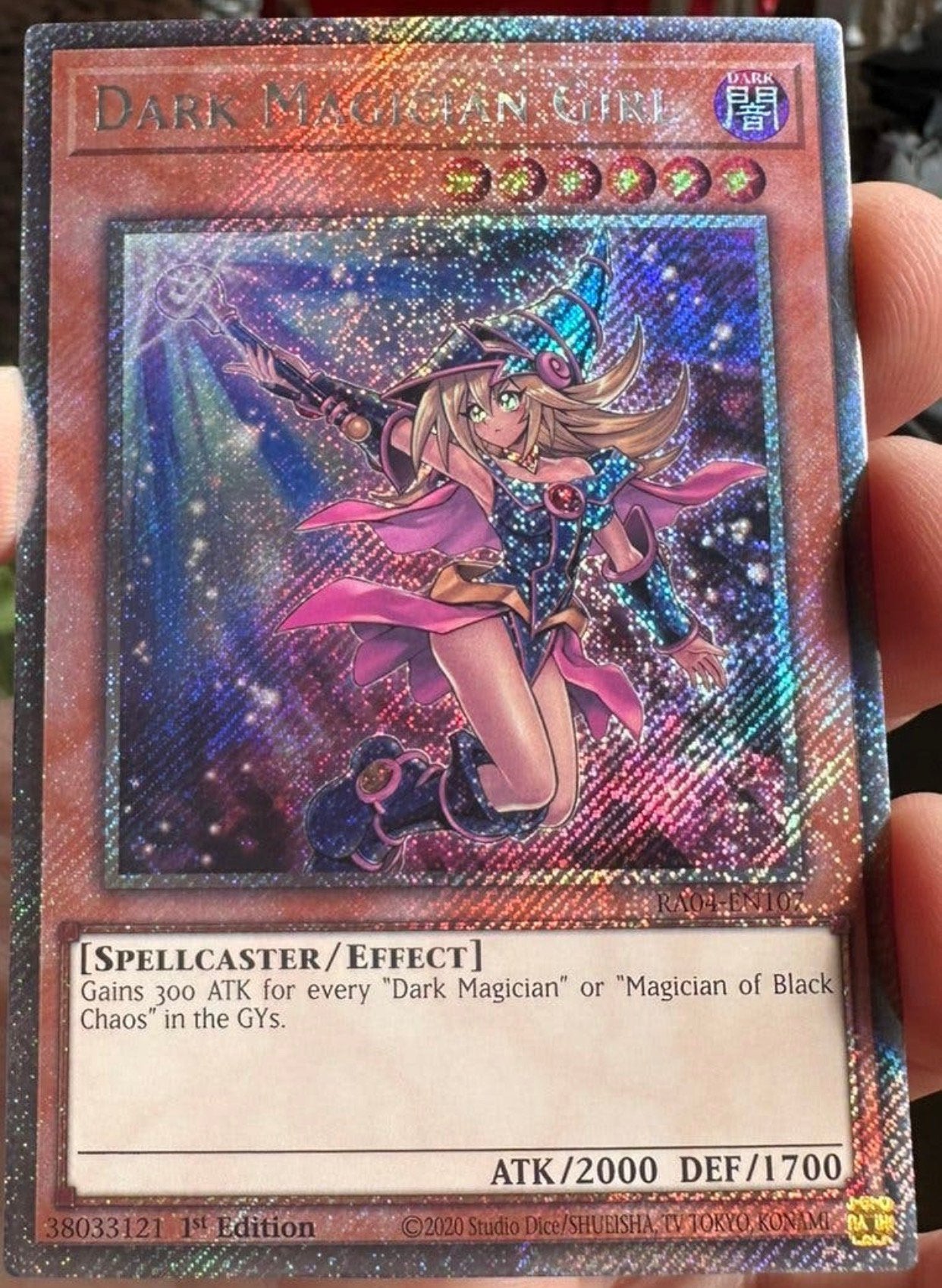 Yu-Gi-Oh! Dark Magician Girl RA04 1st Edition !, Ophalen of Verzenden, Zo goed als nieuw, Losse kaart, Foil