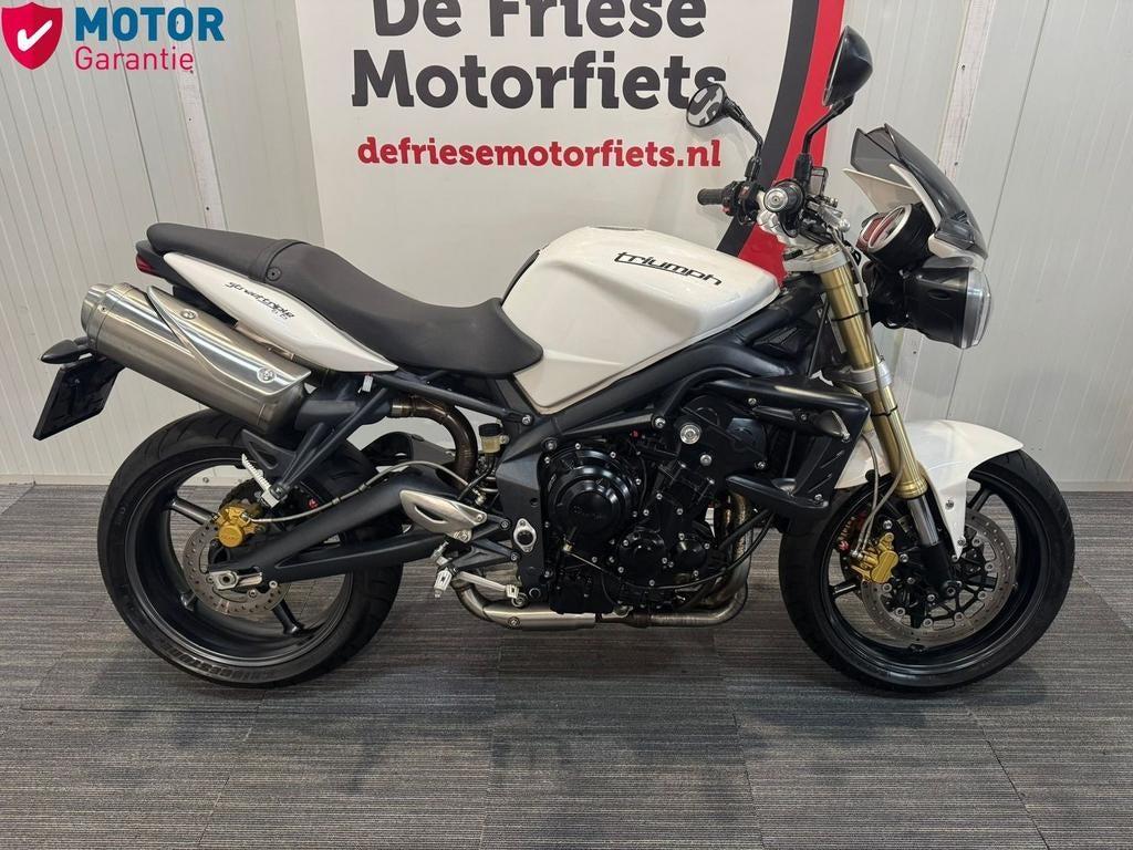 TRIUMPH STREET TRIPLE 675 (bj 2011), 675 cc, Motorrijbewijs A, Bedrijf, Onbekend