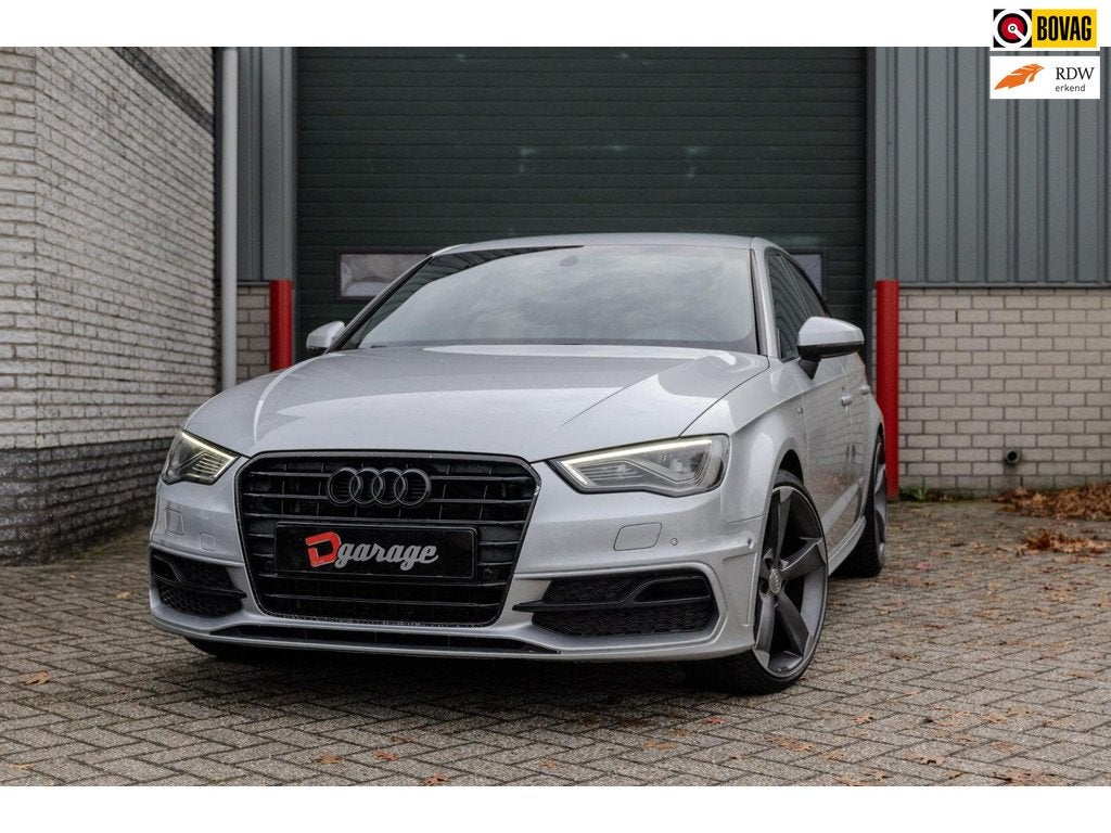 Audi A3 Sportback 1.8 TFSI 3x S line, leer/alcantara, Xenon, Auto's, Audi, Gebruikt, 4 cilinders, Bedrijf, 1600 kg