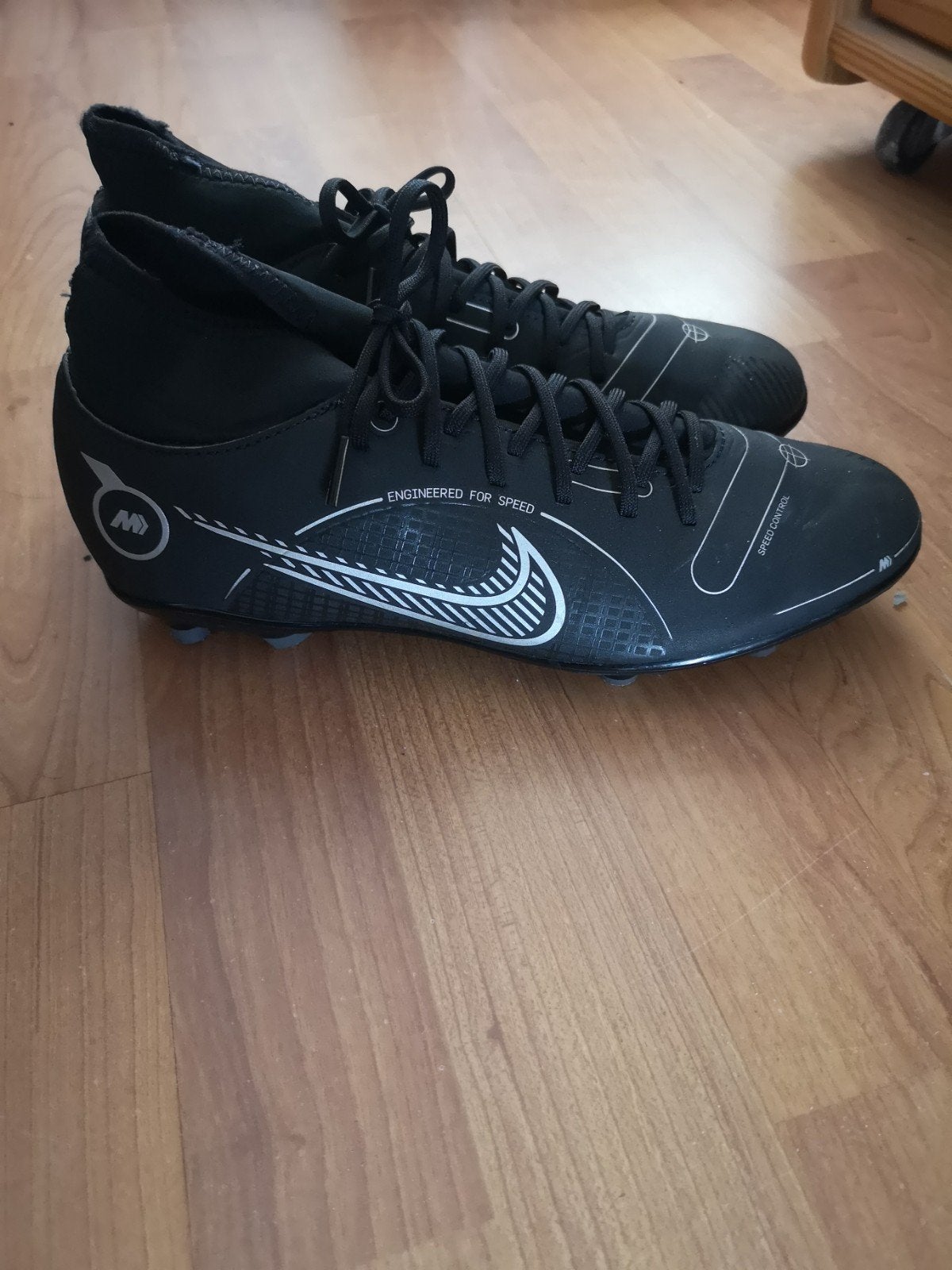 Nike mercurial zwart maat 41, Ophalen of Verzenden, Zo goed als nieuw, Schoenen