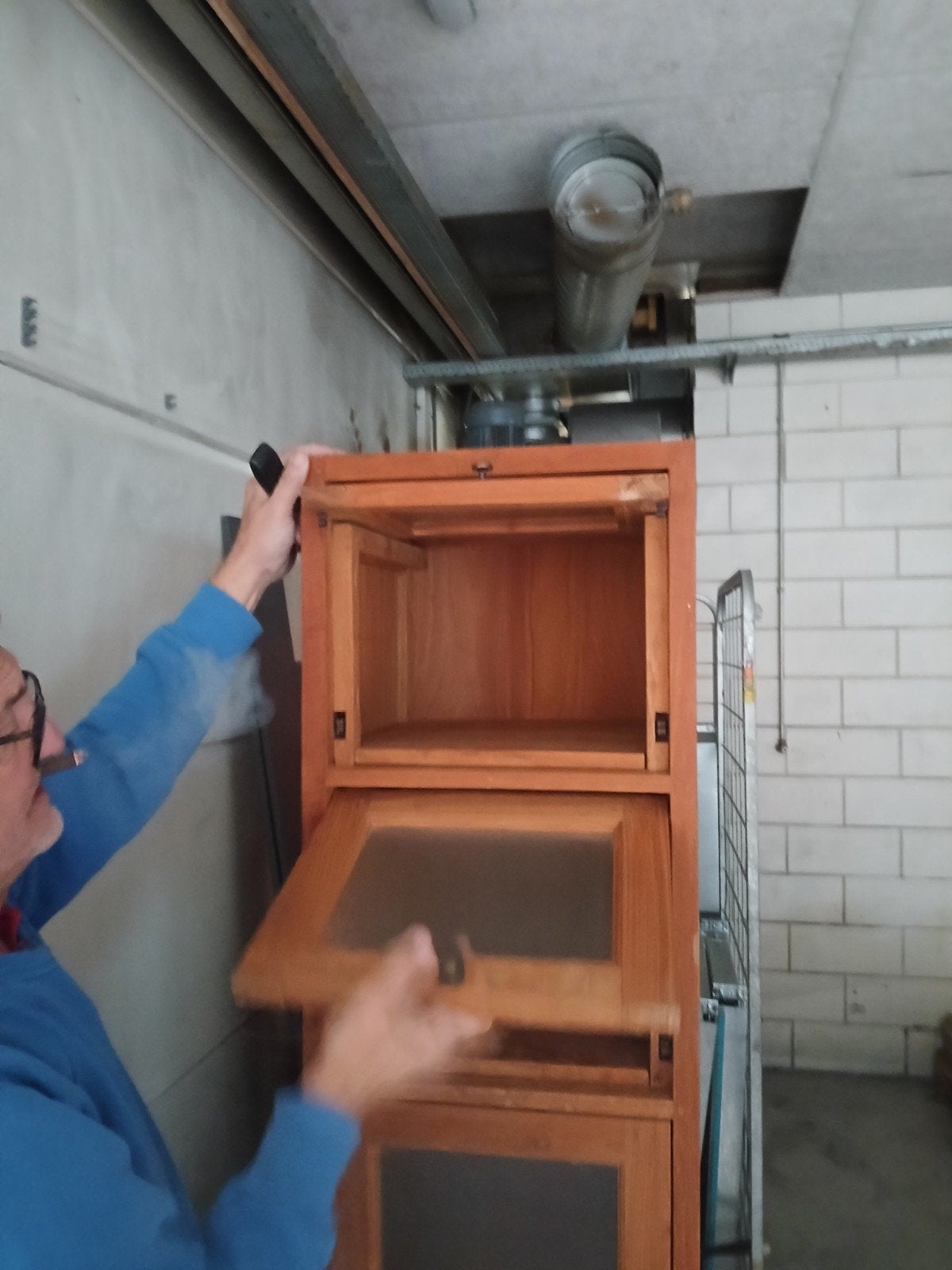 Houten kast met lades en deuren - Gebruikt, Minder dan 50 cm, Gebruikt, Met lade(s), Klassiek, functioneel
