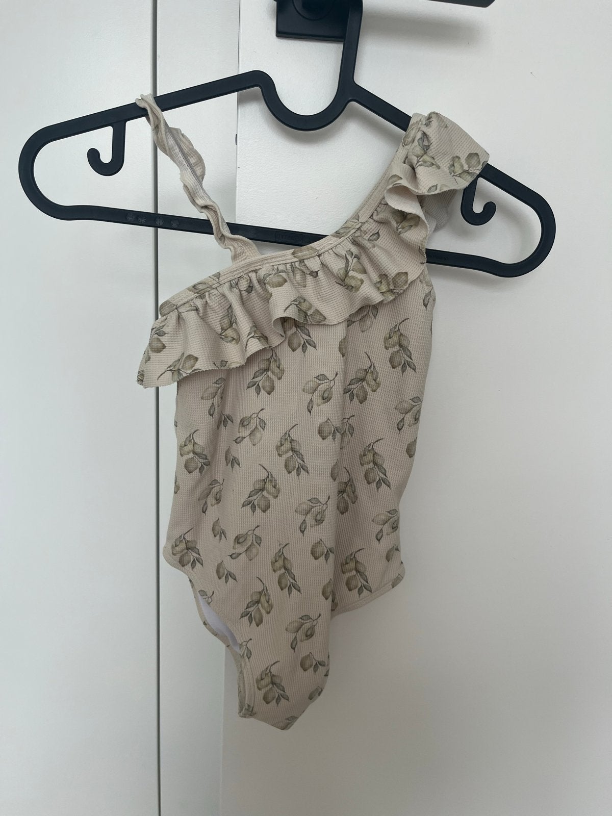 Lil' Atelier badpak maat 122, Ophalen of Verzenden, Zo goed als nieuw, Meisje