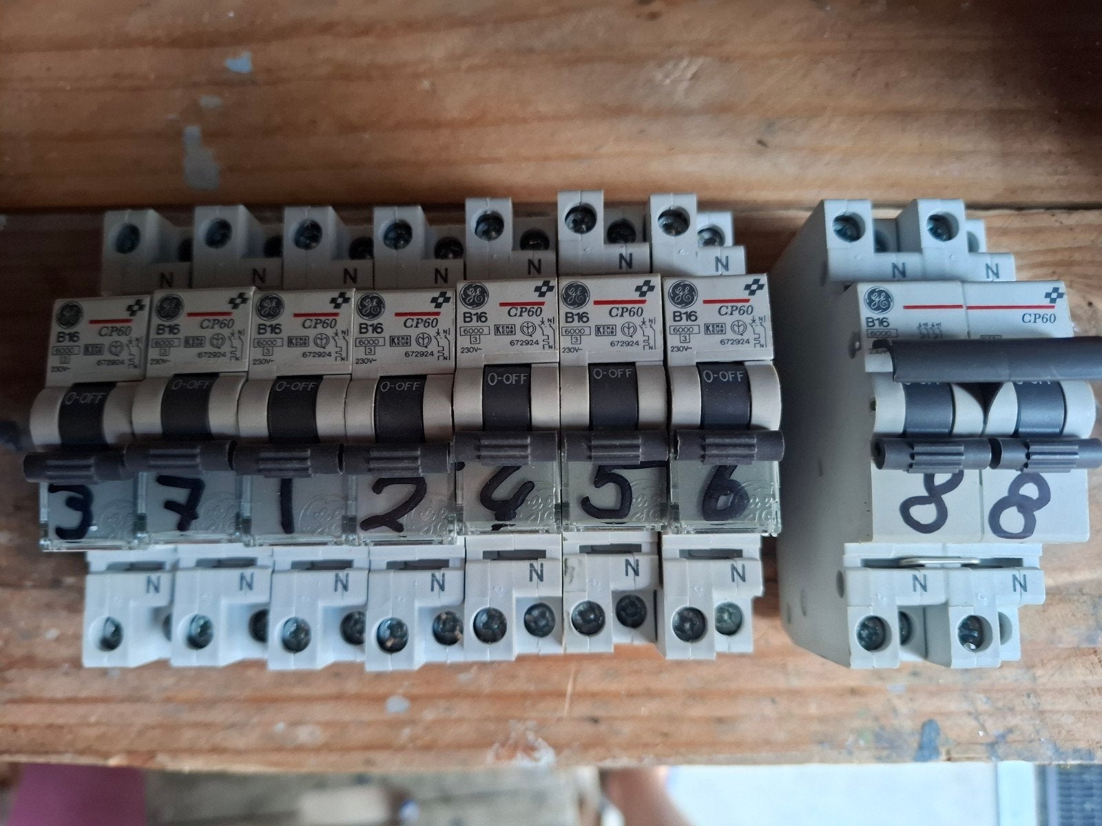 Groepen voor meterkast - Installatieautomaten, Ophalen of Verzenden, Gebruikt, Overige merken, Installatieautomaat