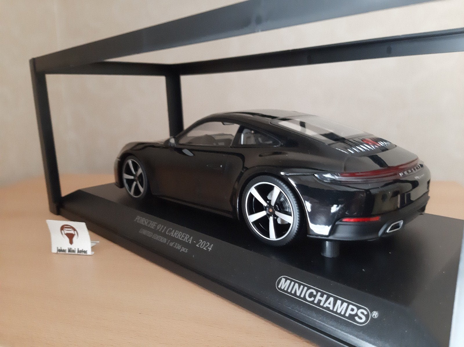 Porsche 911 (992.2) Carrera 2024 Zwart Met. Minichamps 1:18, Minichamps, Auto, Nieuw, Ophalen of Verzenden