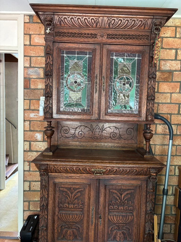 Mechelse kast, Ophalen