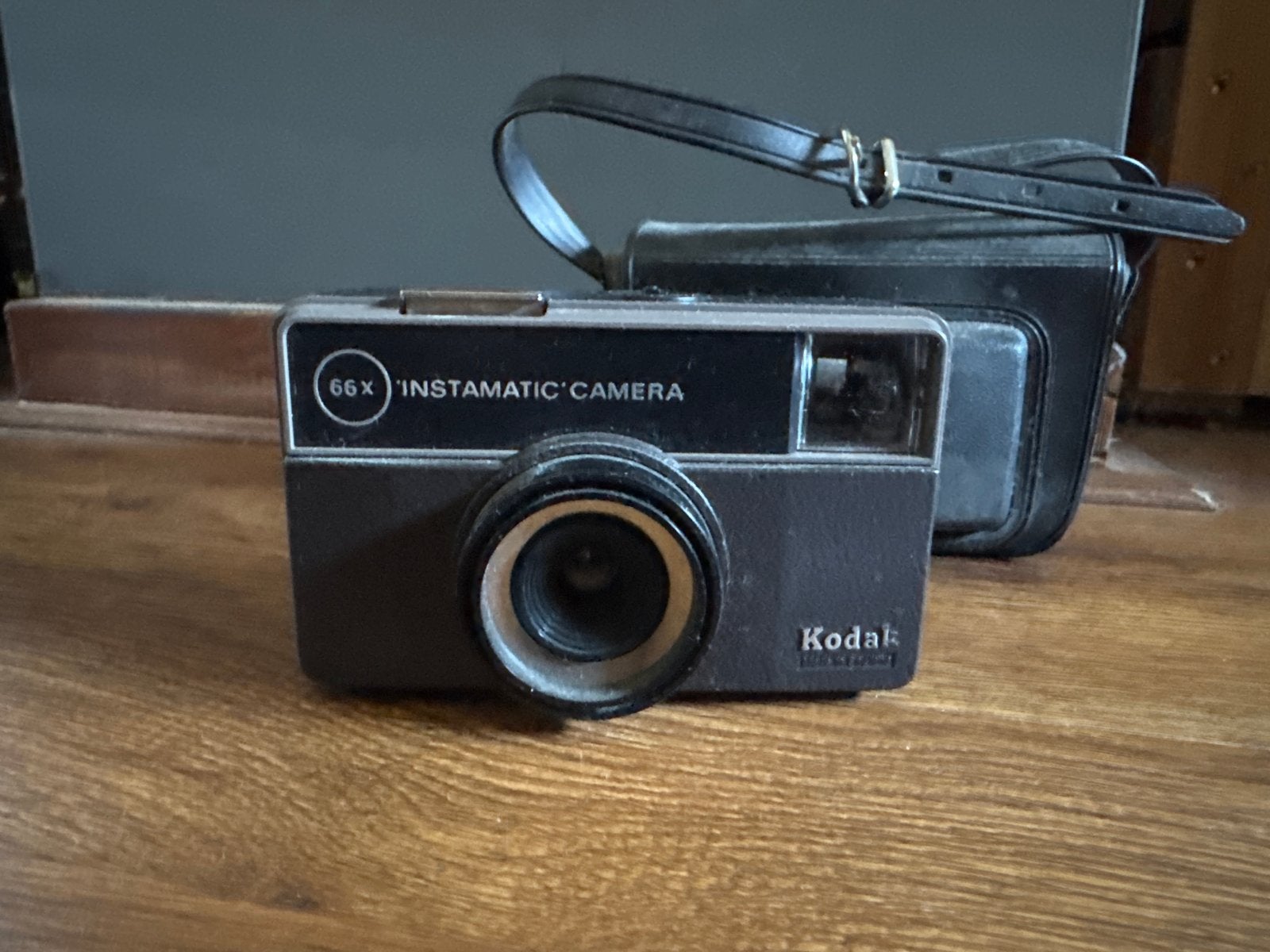 Vintage Kodak Instamatic 66X Camera met Tasje, Audio, Tv en Foto, Fotocamera's Analoog, Ophalen of Verzenden, Gebruikt, Compact