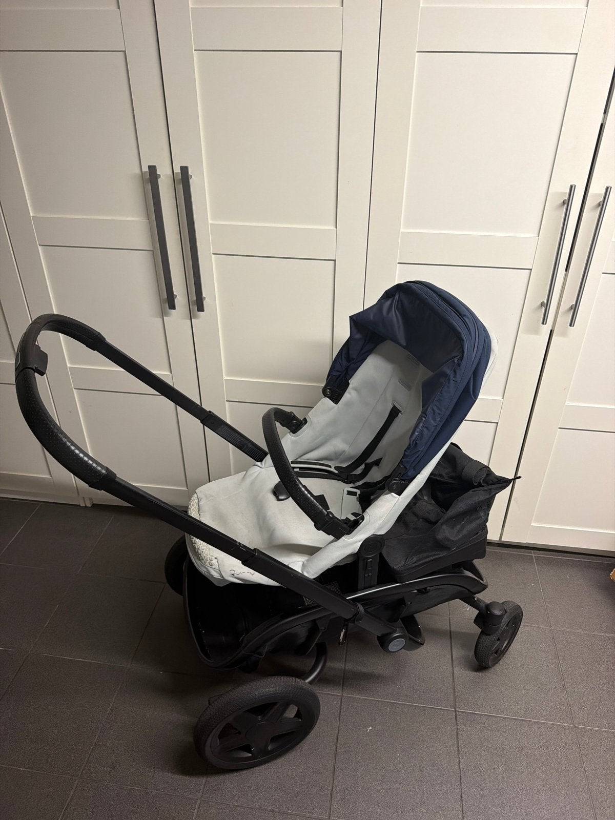 Quinny hubb kinderwagen - Zo goed als nieuw, Zo goed als nieuw, Ophalen, Kinderwagen, Verstelbare duwstang
