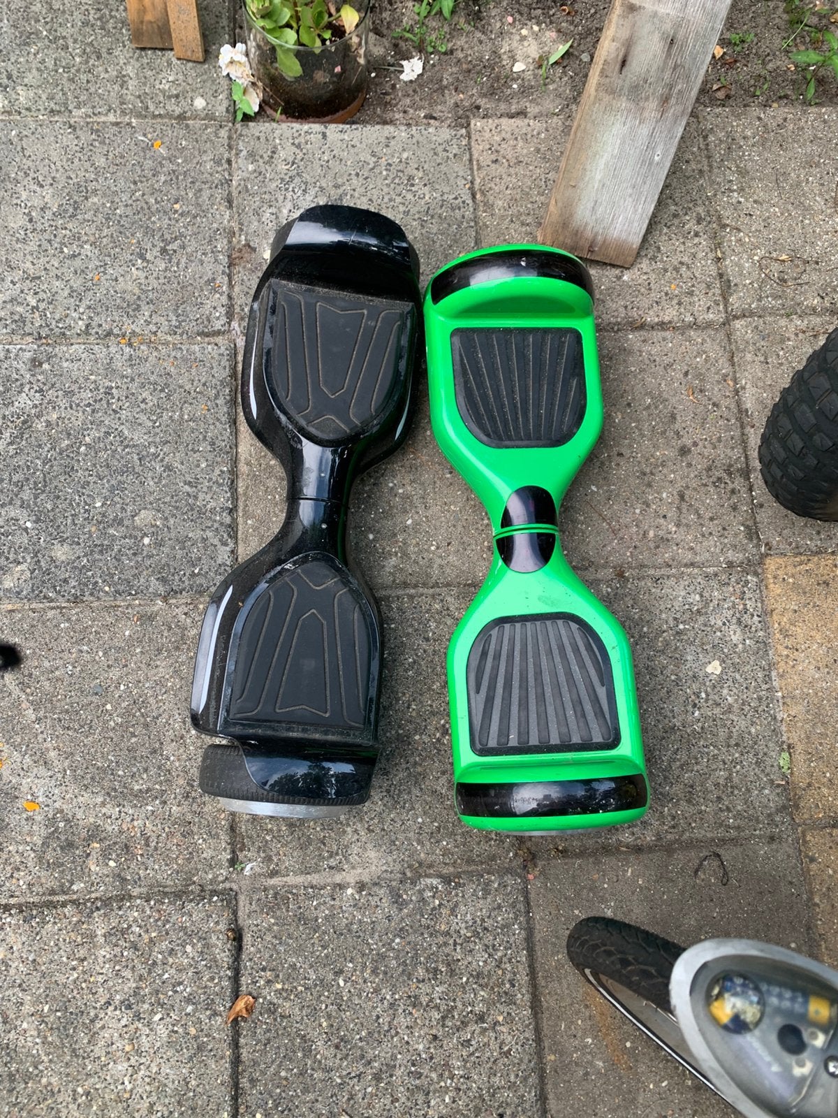 Twee hoverboards te koop, Ophalen, Zo goed als nieuw, Elektrische step (E-scooter)