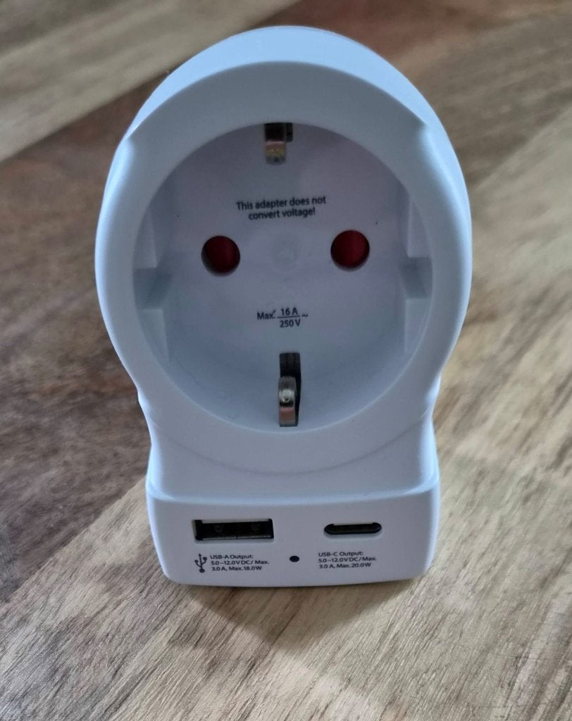 ANWB Reisadapter UK USB-A en USB-C, Ophalen of Verzenden, Gebruikt, Overige merken, Stopcontact