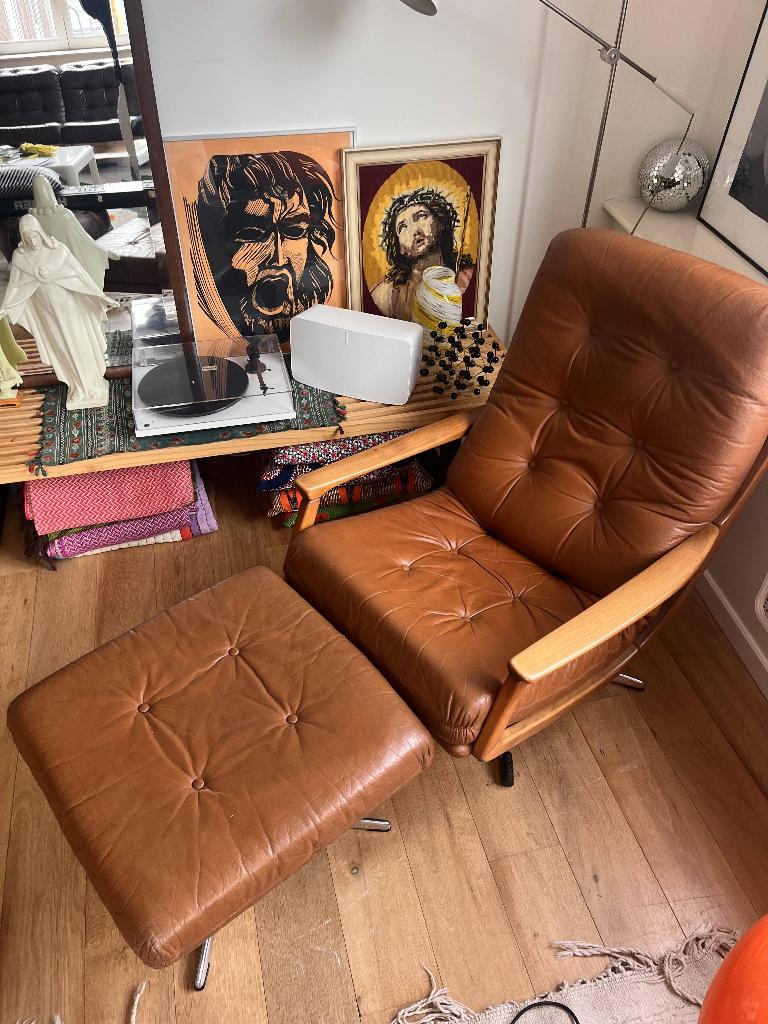 Eugen Schmidt Lounge stoel en ottoman, Minder dan 75 cm, Zo goed als nieuw, 50 tot 75 cm, Leer