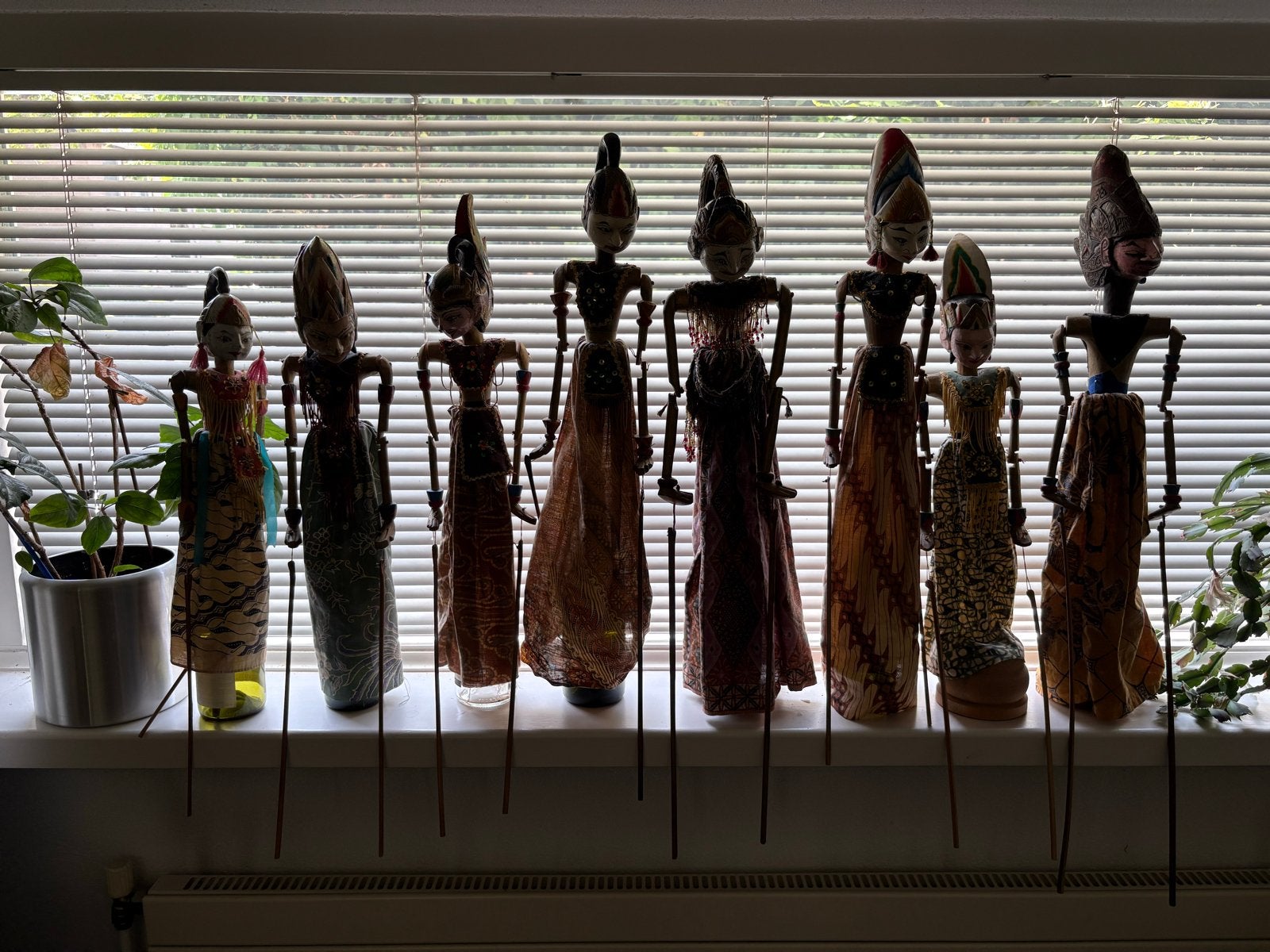 Set van 8 Wayang Golek poppen uit Indonesië, Antiek en Kunst, Kunst | Niet-Westerse kunst, Pop, Indonesië, Hout, Meerkleurig, Handgemaakt