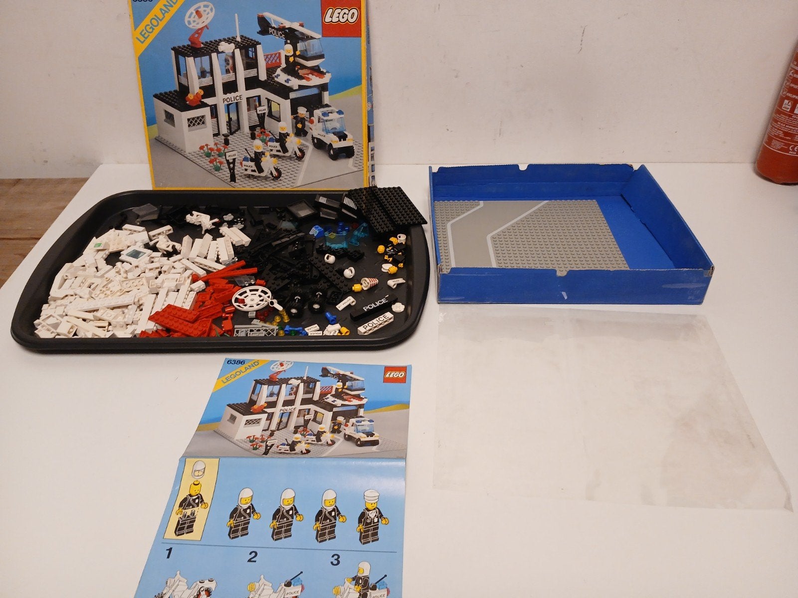 Vintage lego 6386 politiebureau met doos en bouwboekje, Kinderen en Baby's, Speelgoed | Duplo en Lego, Ophalen of Verzenden