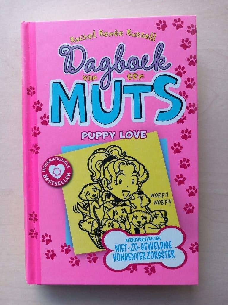 Dagboek van een muts - Puppy Love - deel 10, Boeken, Rachel Renée Russell, Ophalen of Verzenden, Zo goed als nieuw, Fictie