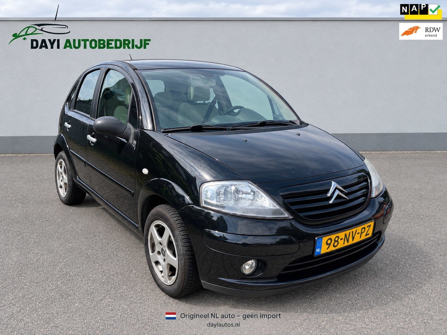 Citroen C3 1.4i Exclusive, 5drs, Cruise/Climate control, Pan, Voorwielaandrijving, Verwarmde buitenspiegels, Zwart, Origineel Nederlands