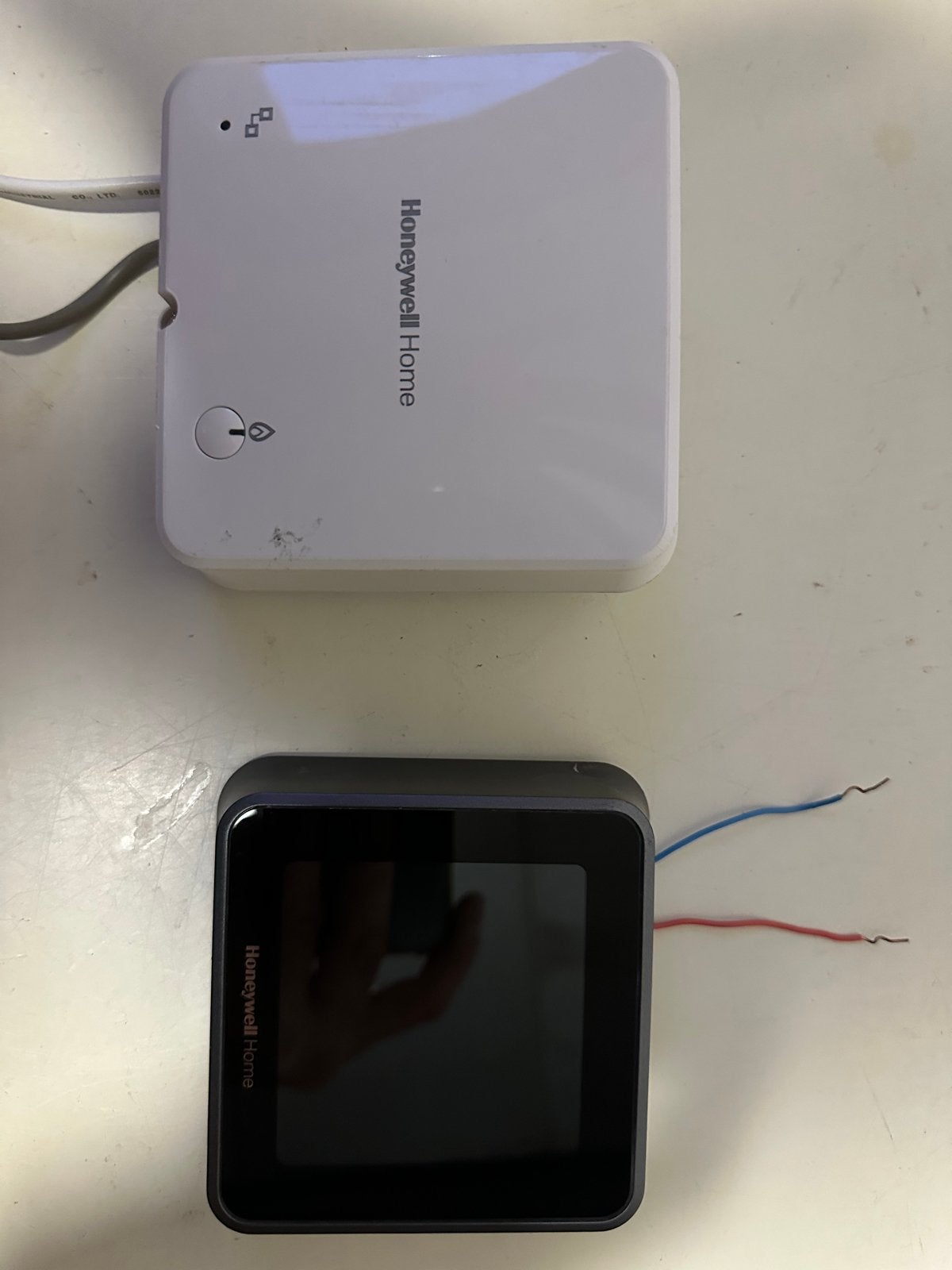 Honeywell Home Slimme Thermostaat, Ophalen of Verzenden, Slimme thermostaat, Zo goed als nieuw