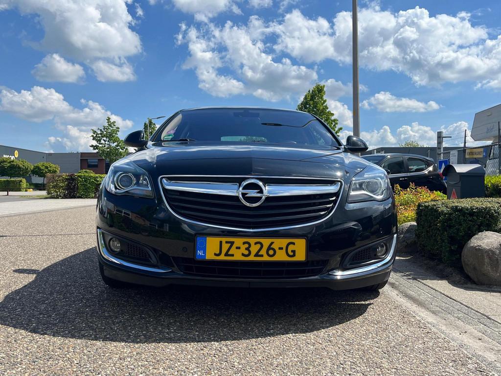 Opel Insignia 1.6 T Innovation | Camera | Trekhaak | Cruise, Gebruikt, 4 cilinders, Automatische klimaatregeling, Zwart