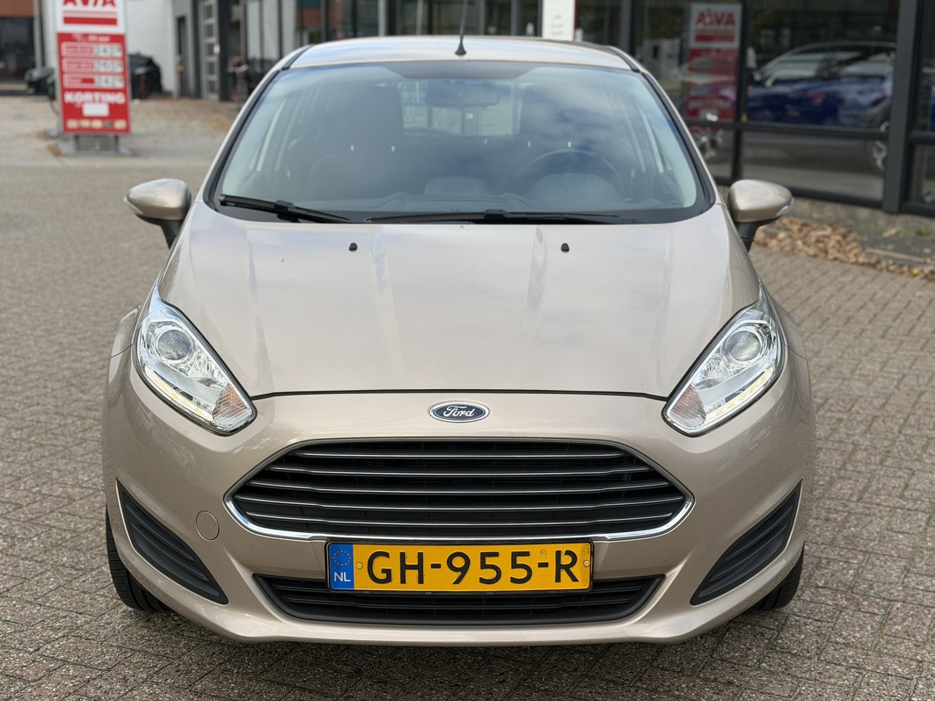 Ford Fiesta 1.0 Style Airco (bj 2015), Voorwielaandrijving, Dealer onderhouden, Stof, 525 kg