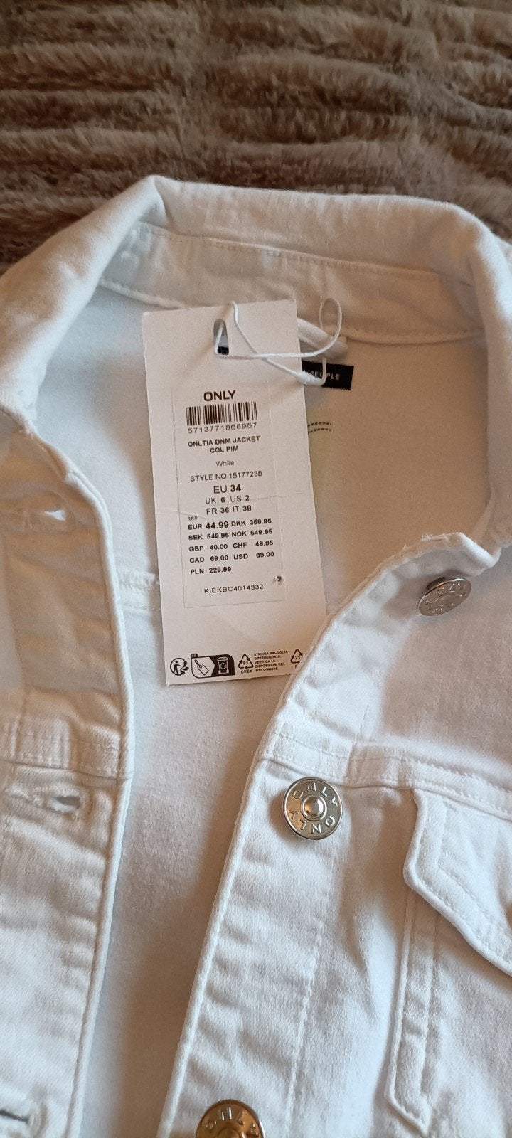 Nieuwe witte spijkerjas van Only, maat 34, Kleding | Dames, Only, Wit, Nieuw, Ophalen of Verzenden