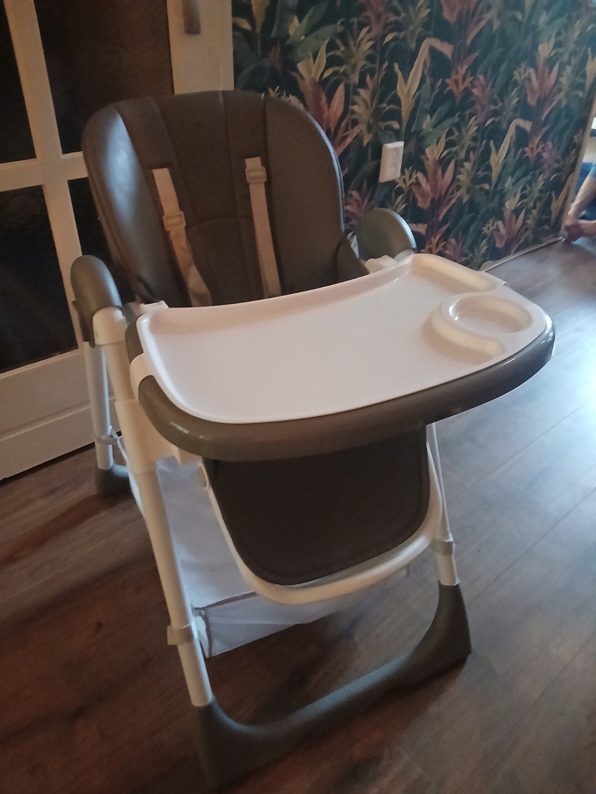 Kinderstoel met afneembaar eetblad en gordel, Kinderen en Baby's, Ophalen, Gebruikt, Overige typen, Afneembaar eetblad