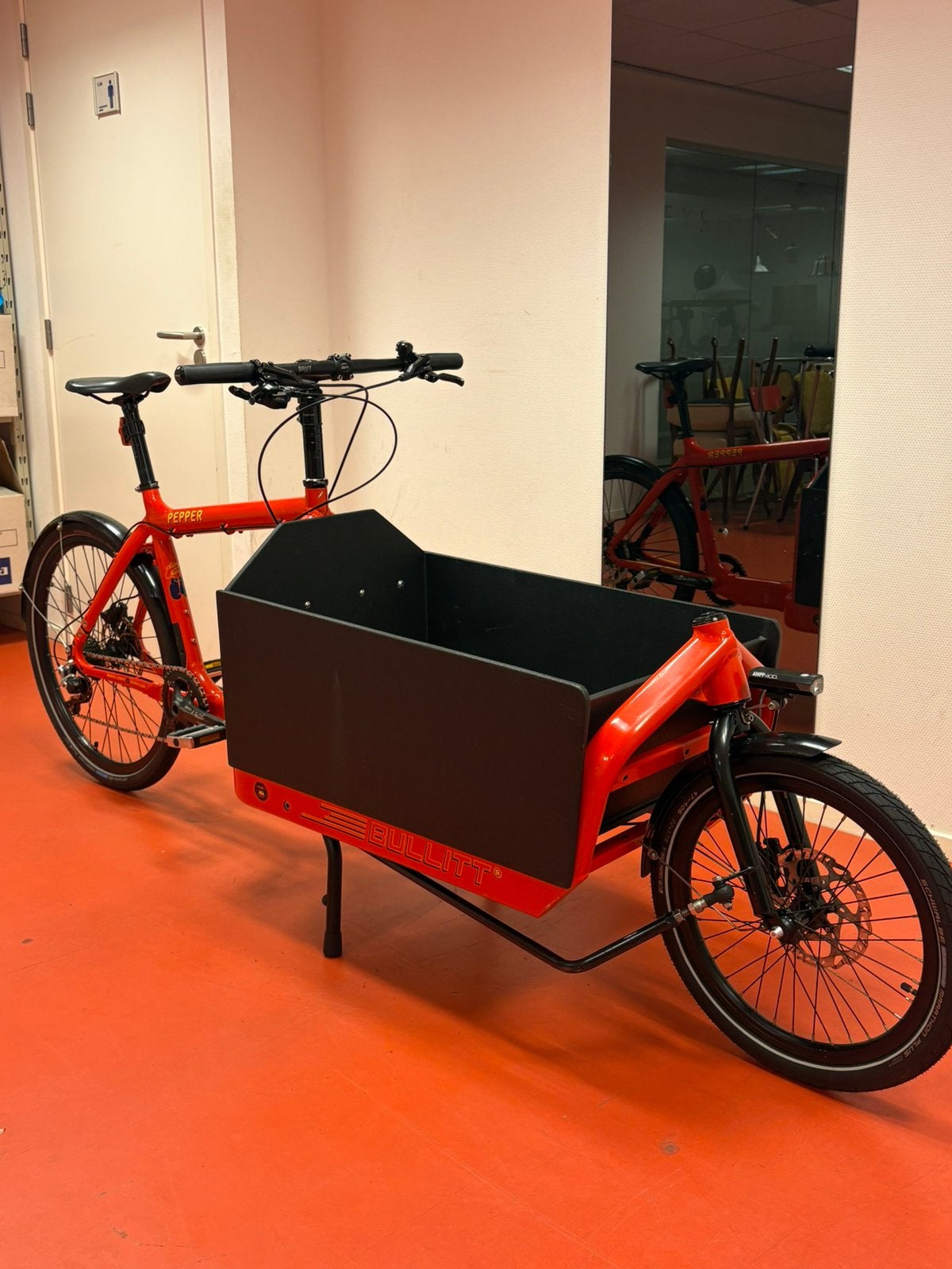 Larry vs Harry Bullitt cargobike bakfiets, Ophalen, Zo goed als nieuw