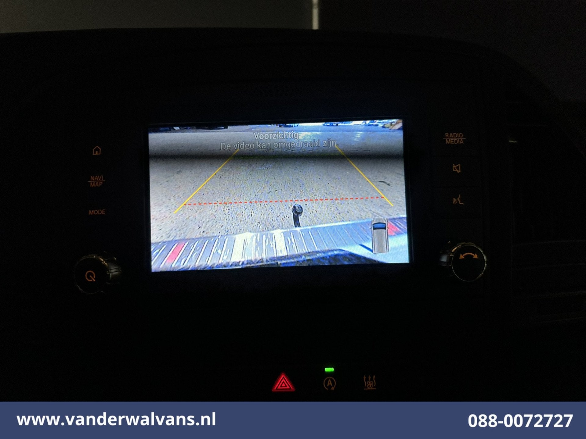 Mercedes-Benz Vito 114 CDI 136pk L2H1 Euro6 Airco | Camera |, Auto's, Dealer onderhouden, Gebruikt, 4 cilinders, 2000 kg