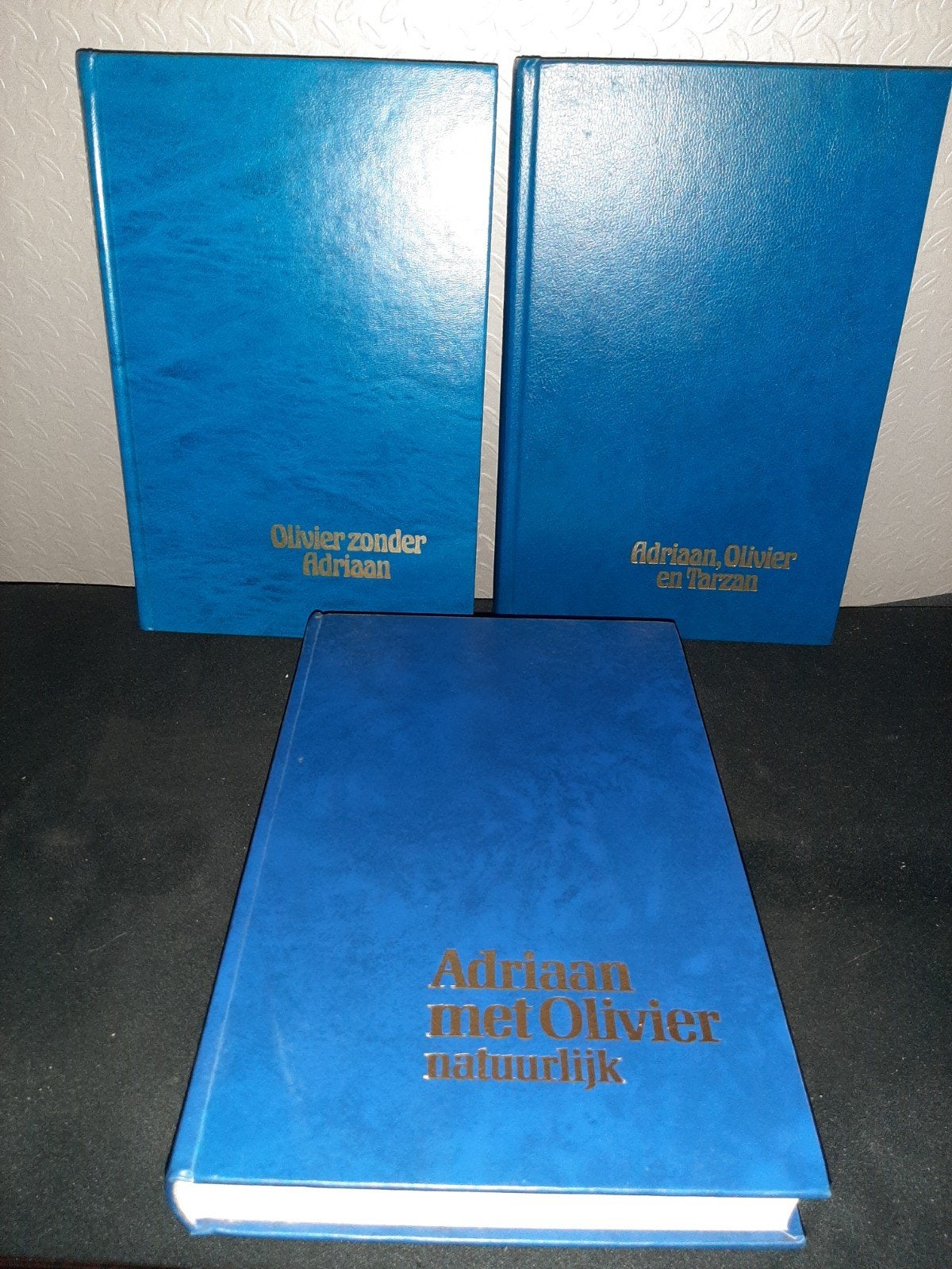 Leonhard Huizinga - Adriaan en Olivier trilogie, Ophalen of Verzenden, Gelezen, Leonhard Huizinga, Nederland
