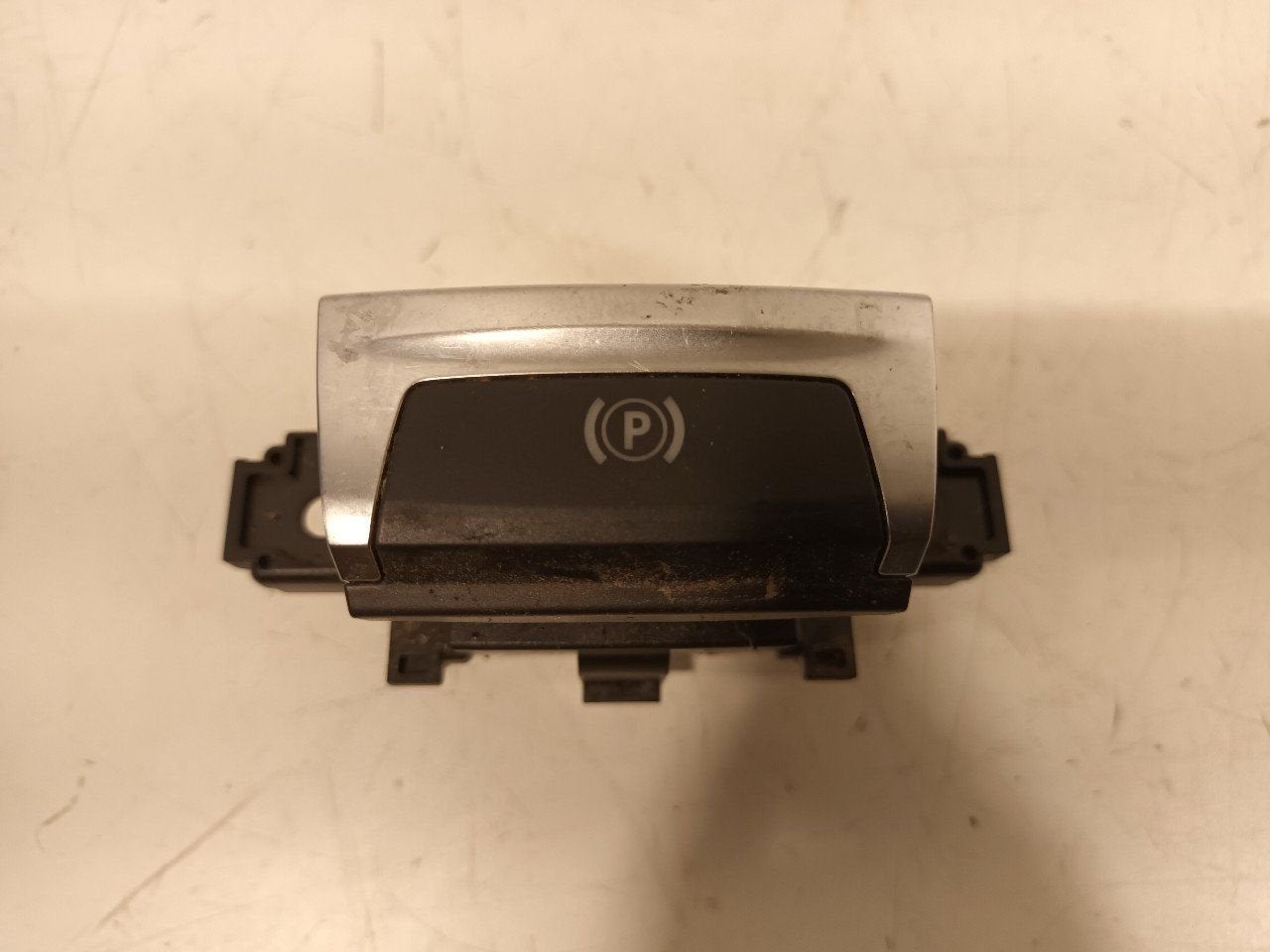 Handrem ontgrendeling Peugeot 308, Auto-onderdelen, Remmen en Aandrijving, Onderdelen@venauto.nl, Van der Ven Autorecycling B.V.